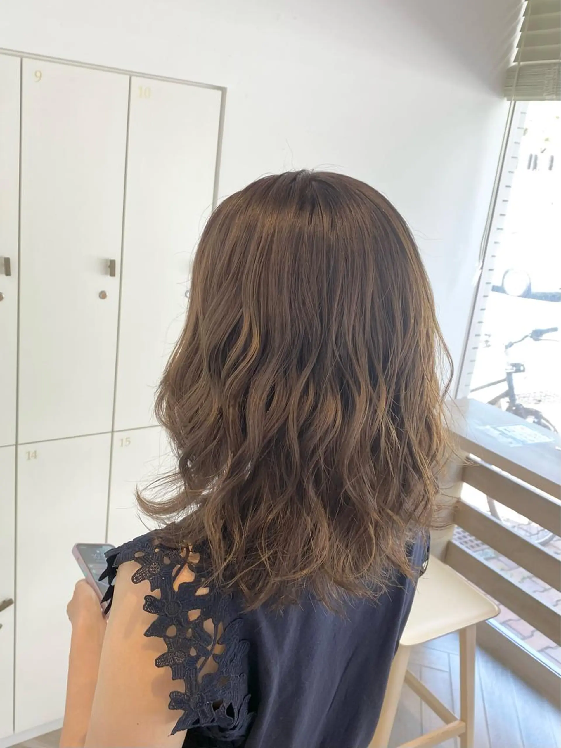 ミディアム カット ヘアカラー トリートメント motel所属・モデルや芸能人も通う ✨マンツーマンサロンのヘアスタイル