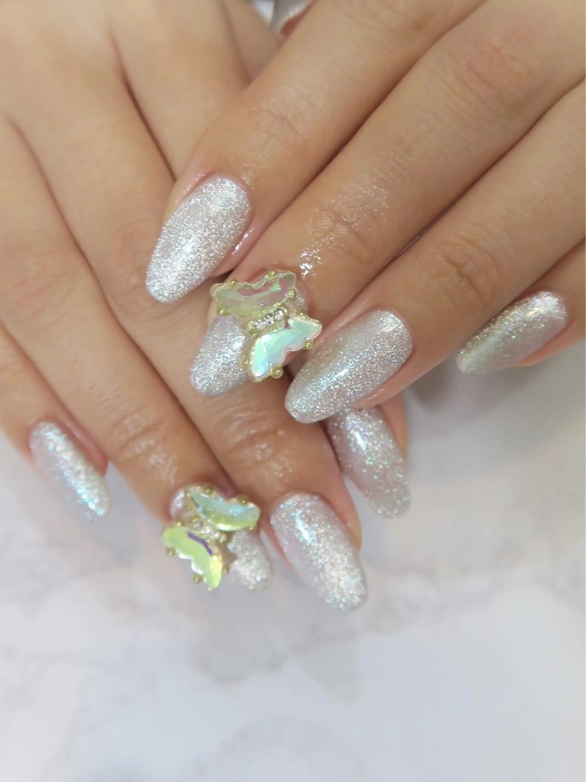 ネイル gloss nail 代々木上原のネイルデザイン
