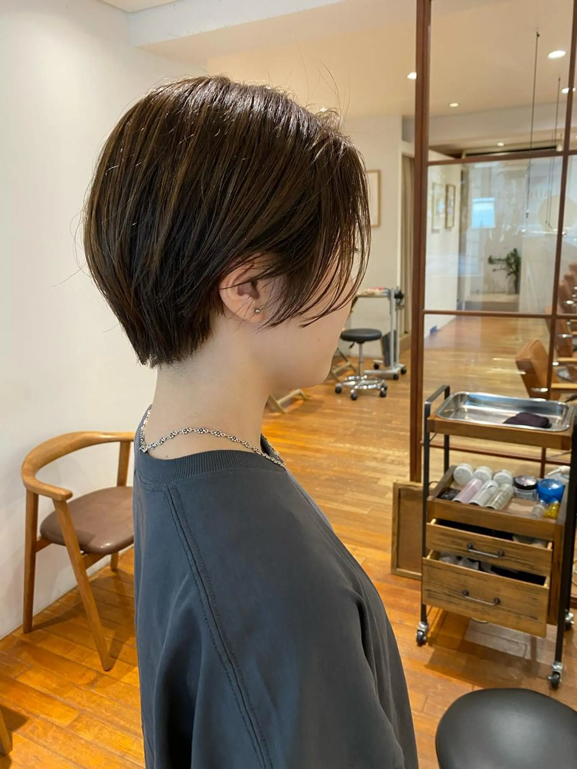 ショート カラー salowin三丁目所属・🟩ベージュ/ショー ト/ボブ🟩タカモリのヘアスタイル