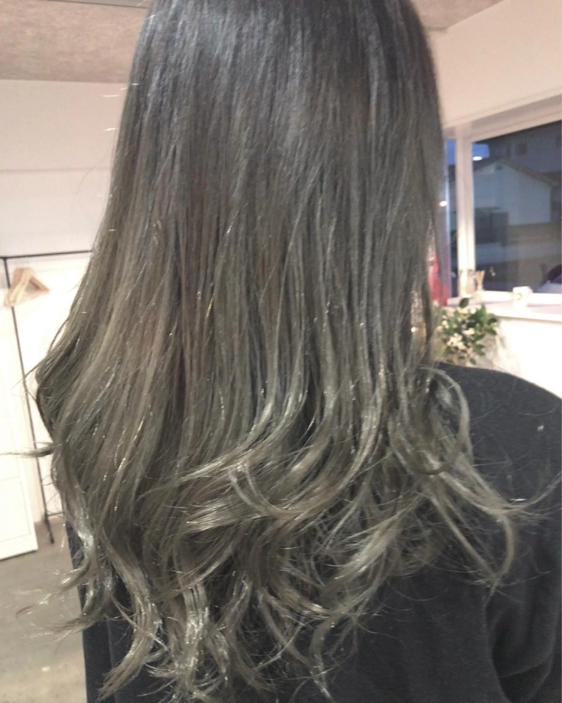 セミロング カラー レイヤーカット匠 イソザキノリユキのヘアスタイル