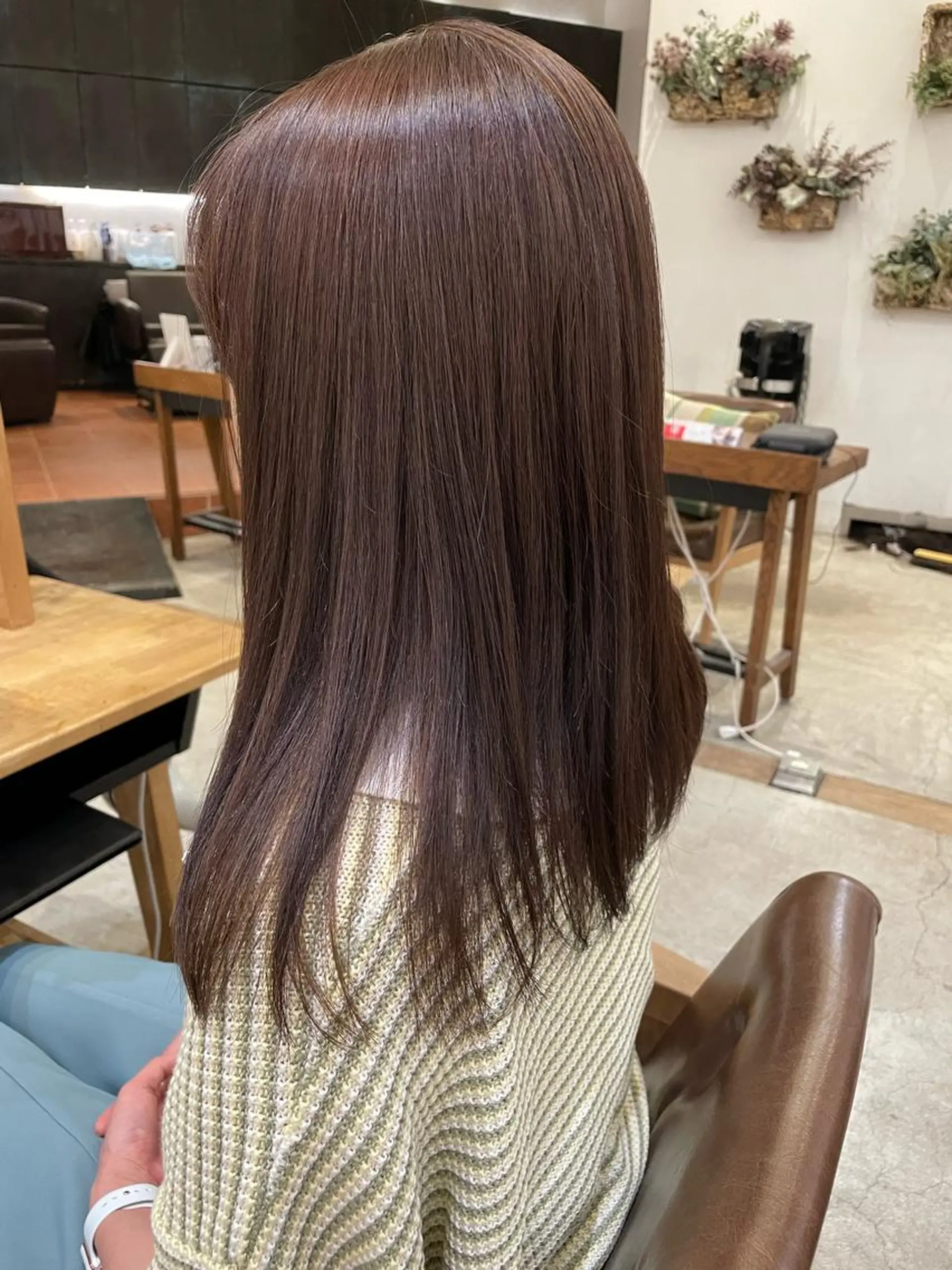 カラー ベージュカラー OAK 学芸大学所属・秋葉萌　透明感カラー /レイヤー/ボブ♡のヘアスタイル