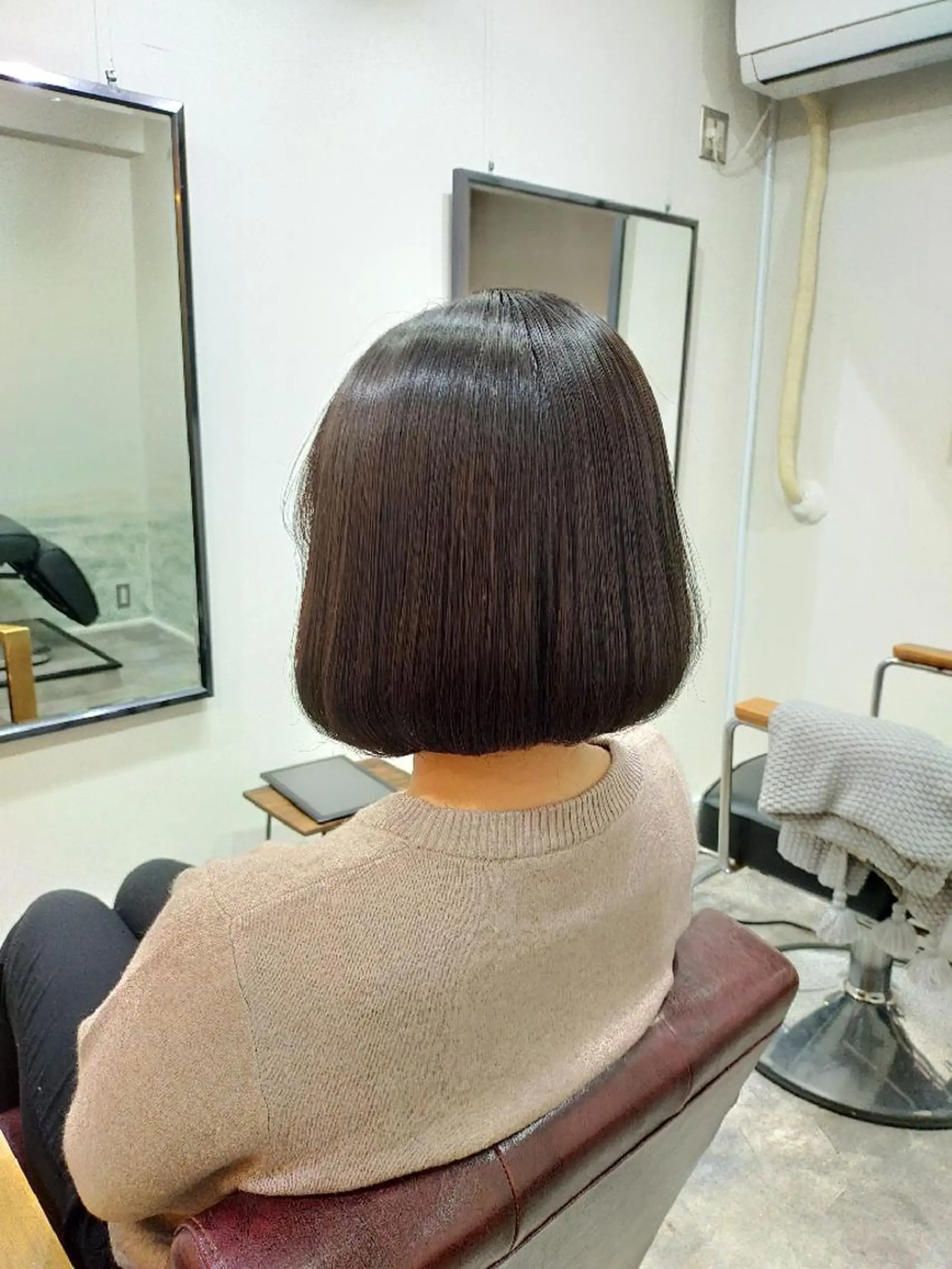 ショート カラー ボブ カット トリートメント SUN GLOW  サングロウ所属・ナカノメ トシアキのヘアスタイル