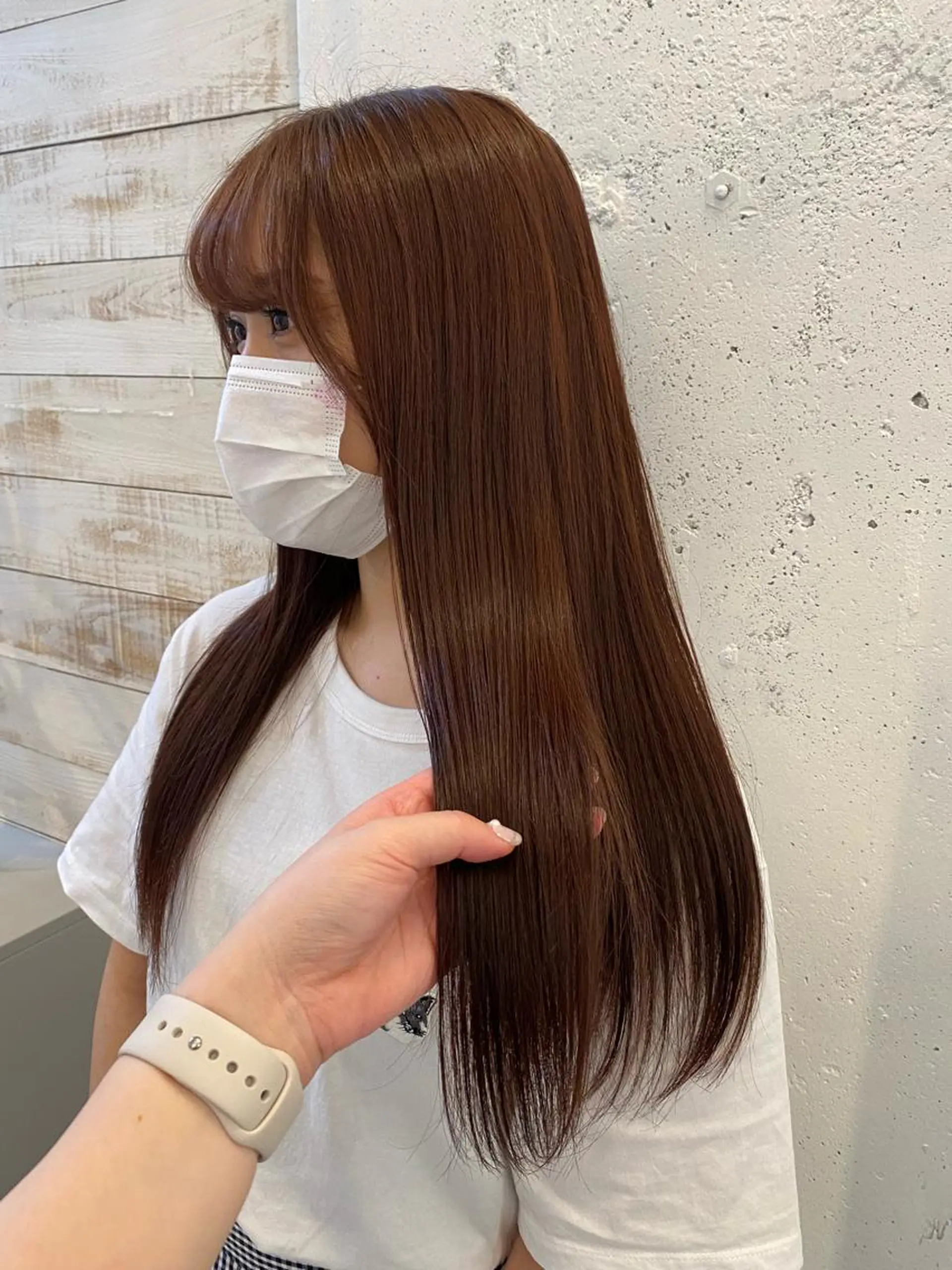 ロング カラー ブリーチ ブラウンカラー ブリーチなしカラー ピンクカラー ピンクブラウン ブリーチなしカラー レイヤーカットのヘアスタイル