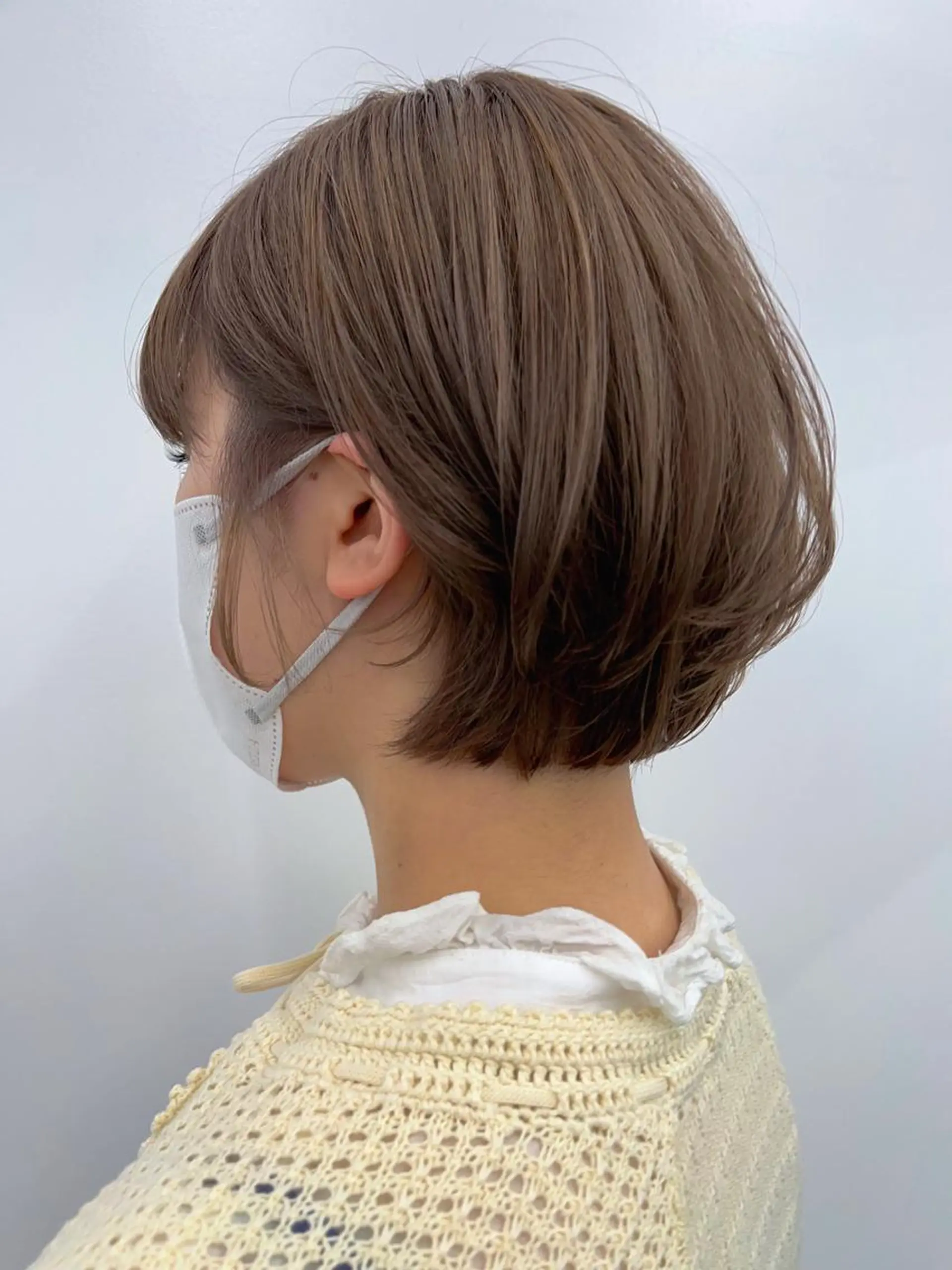 ショート カラー ベージュカラー ブリーチ 透明感カラー ハイライトカラー ハイトーンカラー ヘアカラー トリートメント 🌱ボブ/レイヤー/ ベージュ/あやみ✨のヘアスタイル