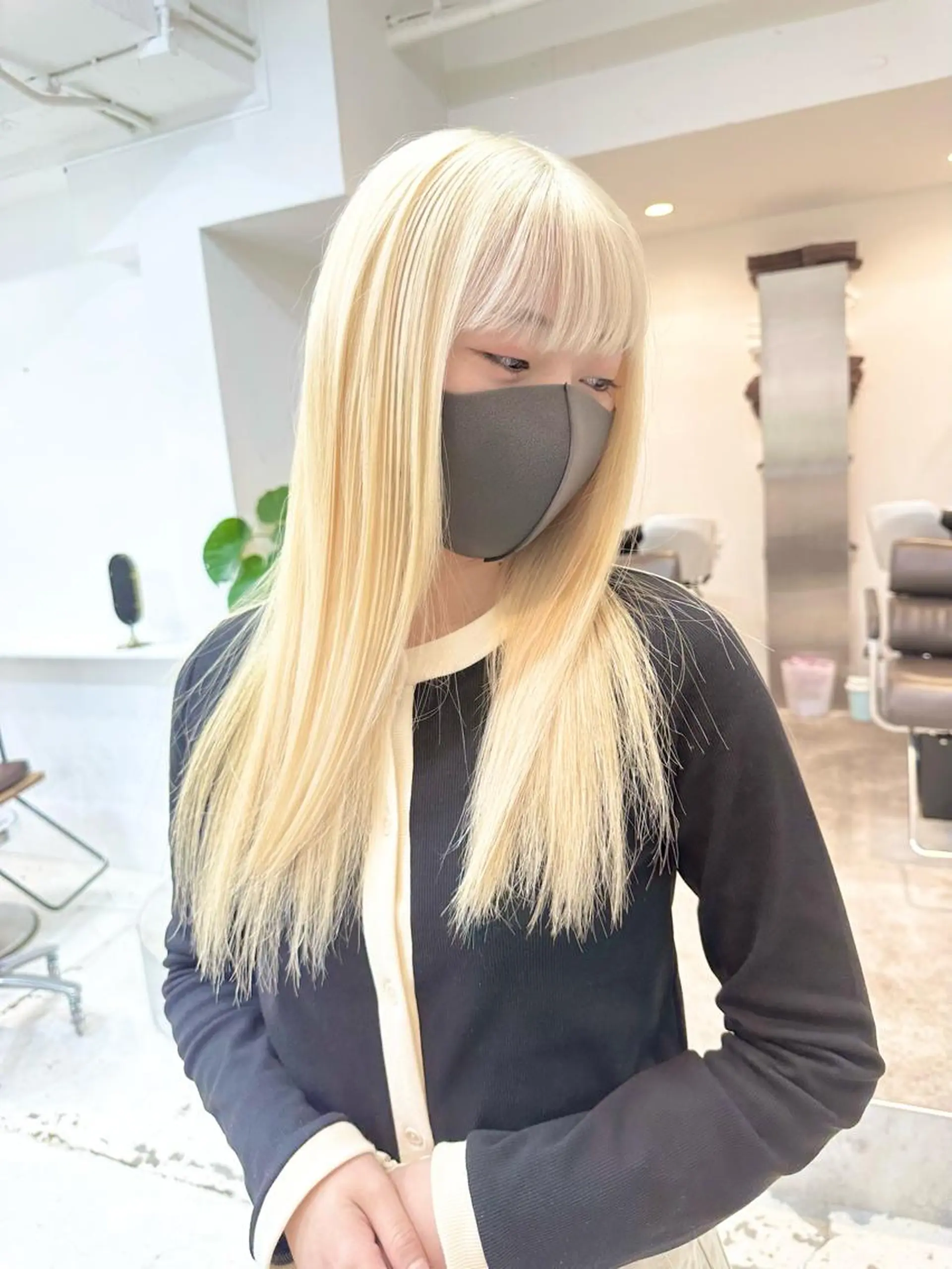 セミロング カラー ヘアカラー トリートメント kai .のヘアスタイル