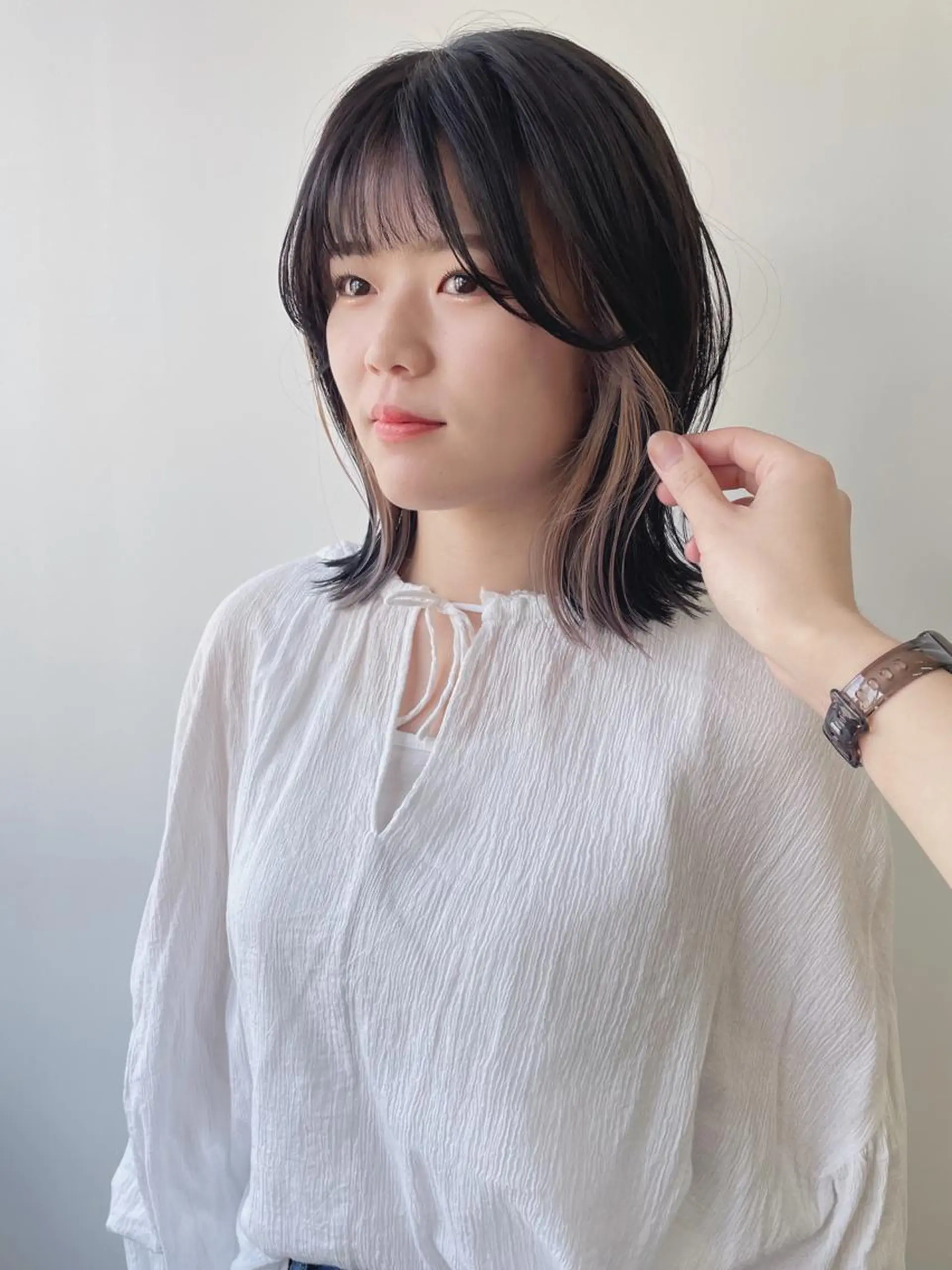 ミディアム カラー ブリーチ ケアブリーチ ダブルカラー イヤリングカラー インナーカラー カット ヘアカラー Terve. 杉山 将悟のヘアスタイル