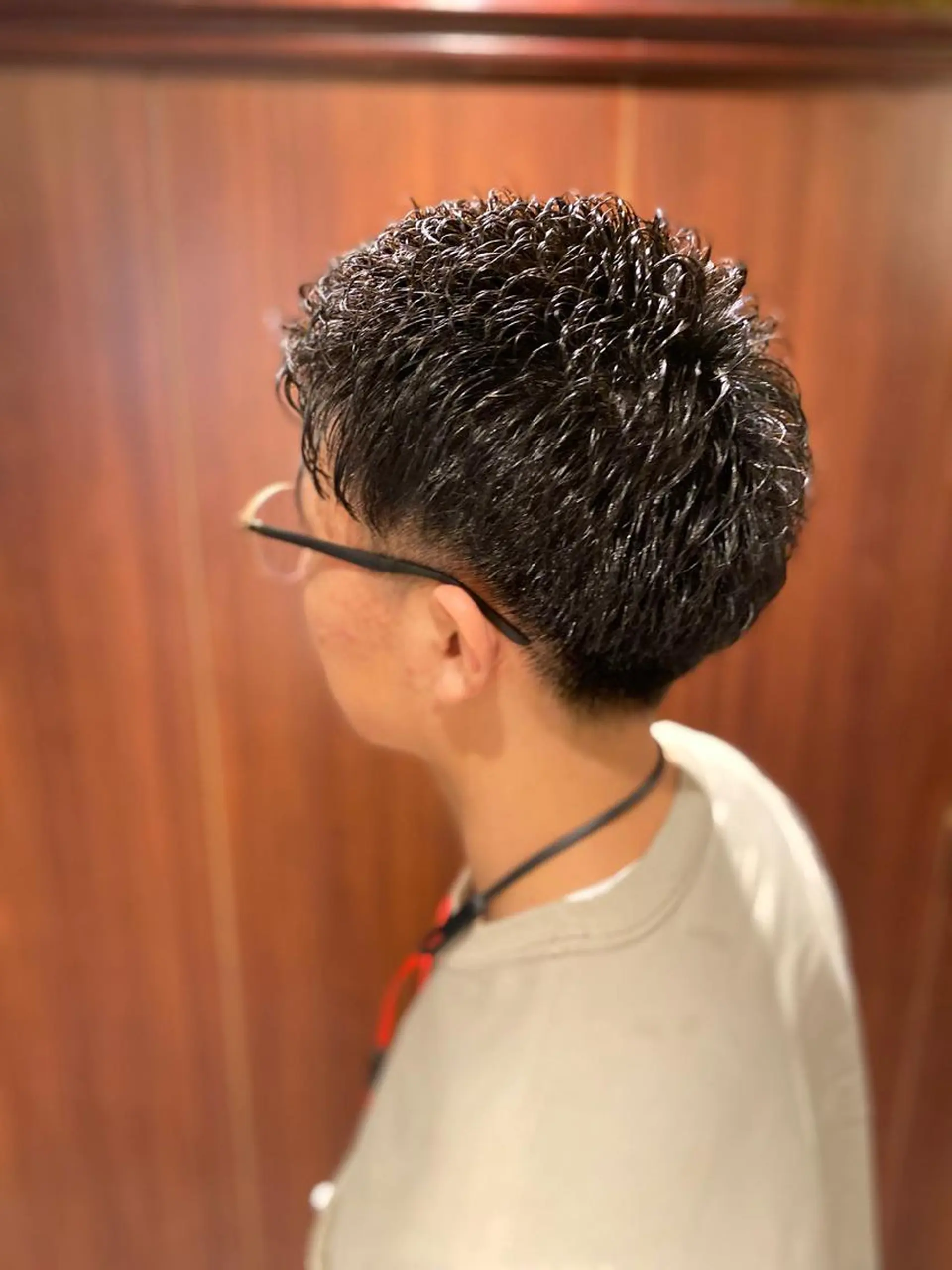 ショート パーマ メンズ 山田 哲平のヘアスタイル