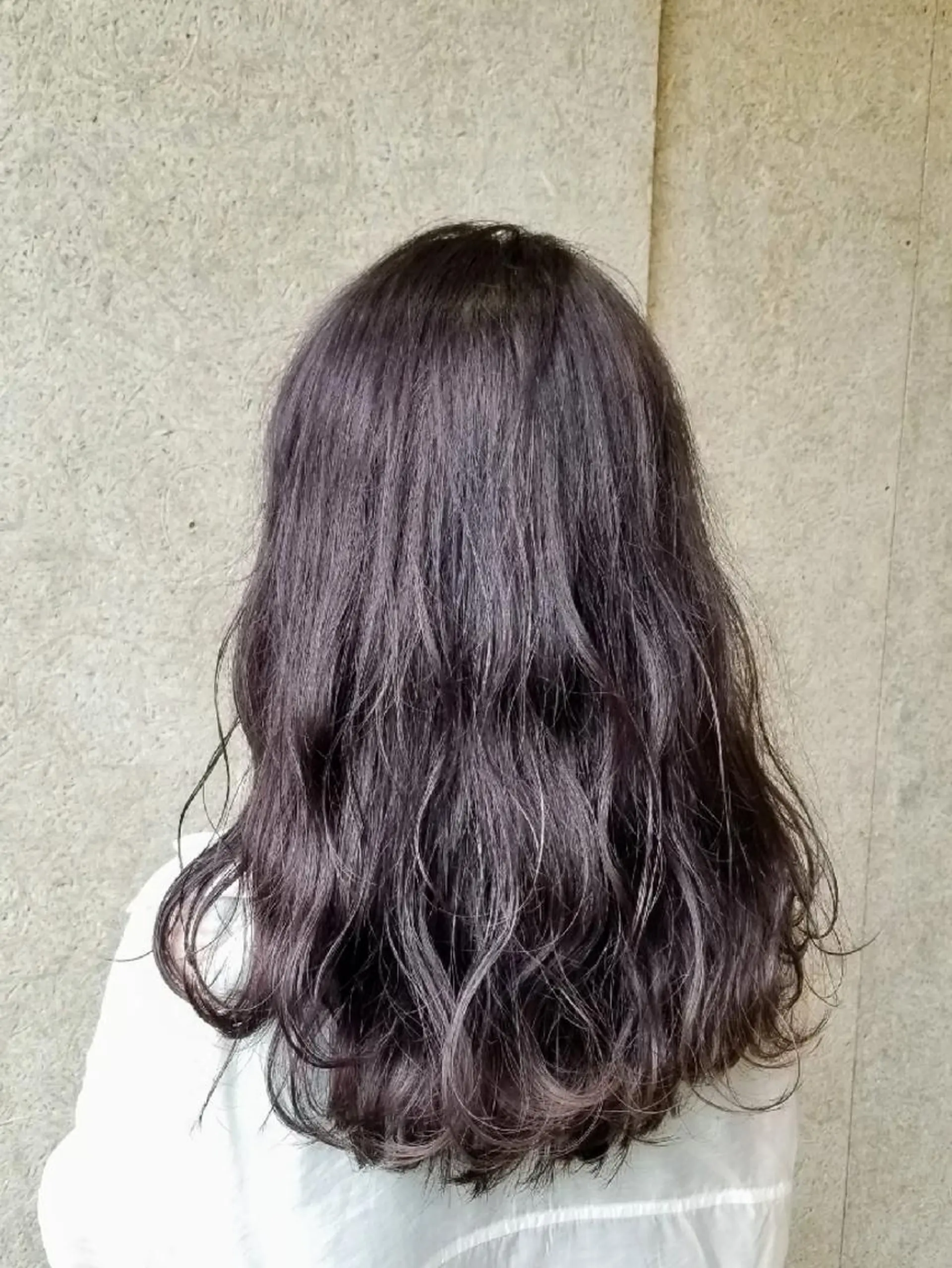ロング カラー 透明感カラー グレージュ ラベンダーカラー ラベンダーグレージュ ラベンダーグレー カット ヘアカラー トリートメント 🔴赤み消し/ 艶カラー落合　優🔴のヘアスタイル