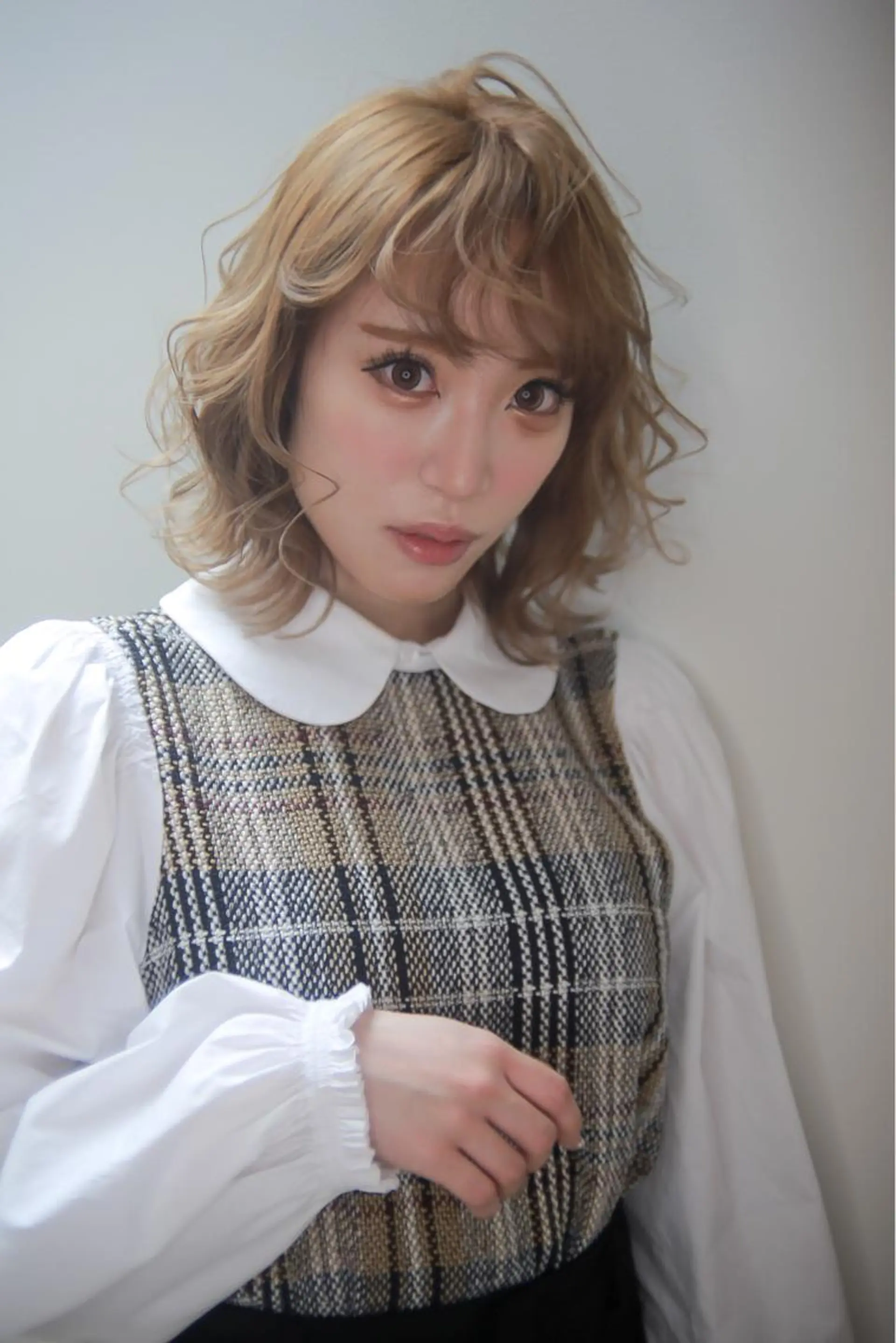 ミディアム カラー 伊藤 裕貴のヘアスタイル