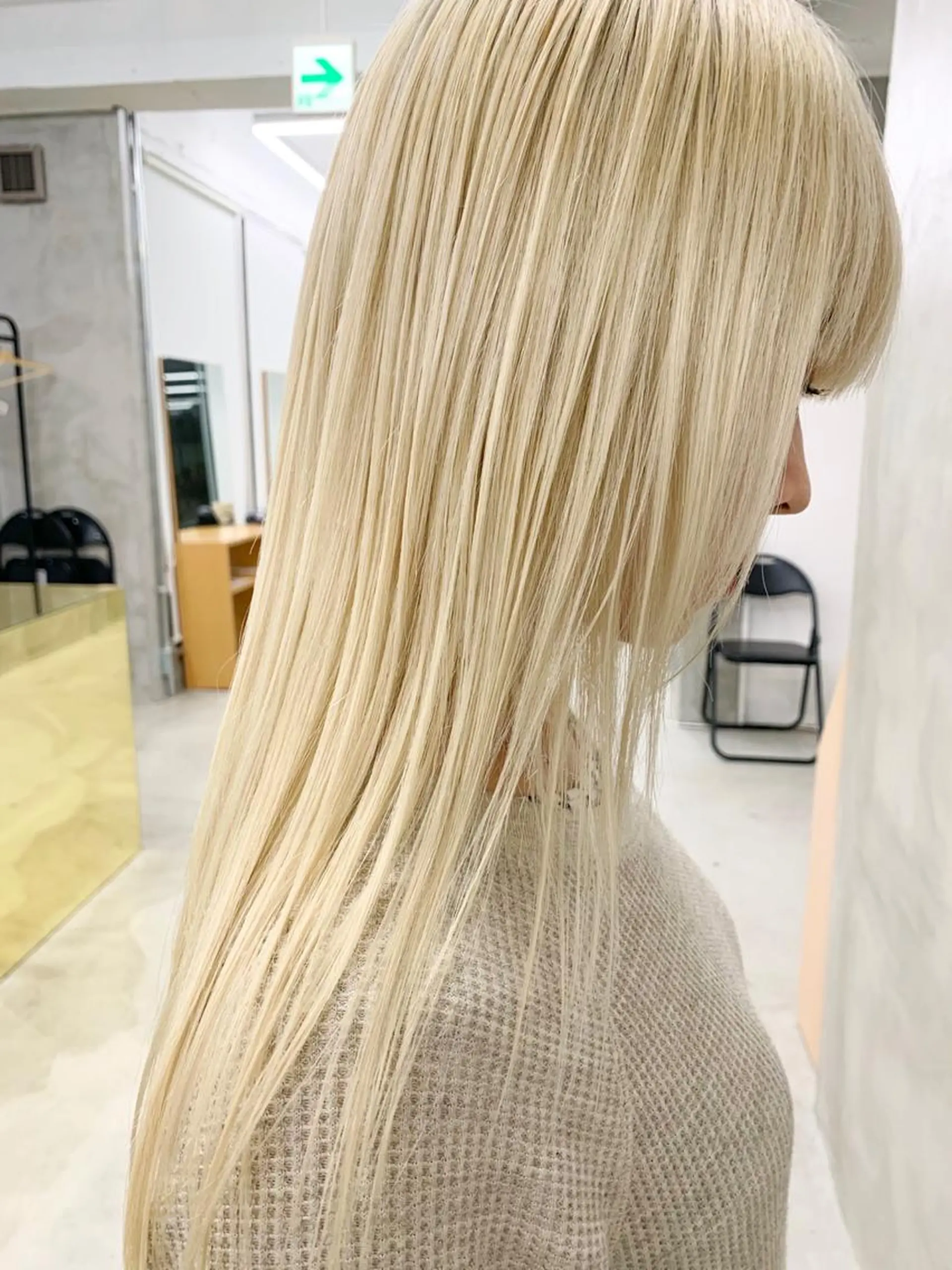 カラー ブリーチ SEED&beauty byFLAT所属・ヘッドスパ (女性限定)🍋モエのヘアスタイル