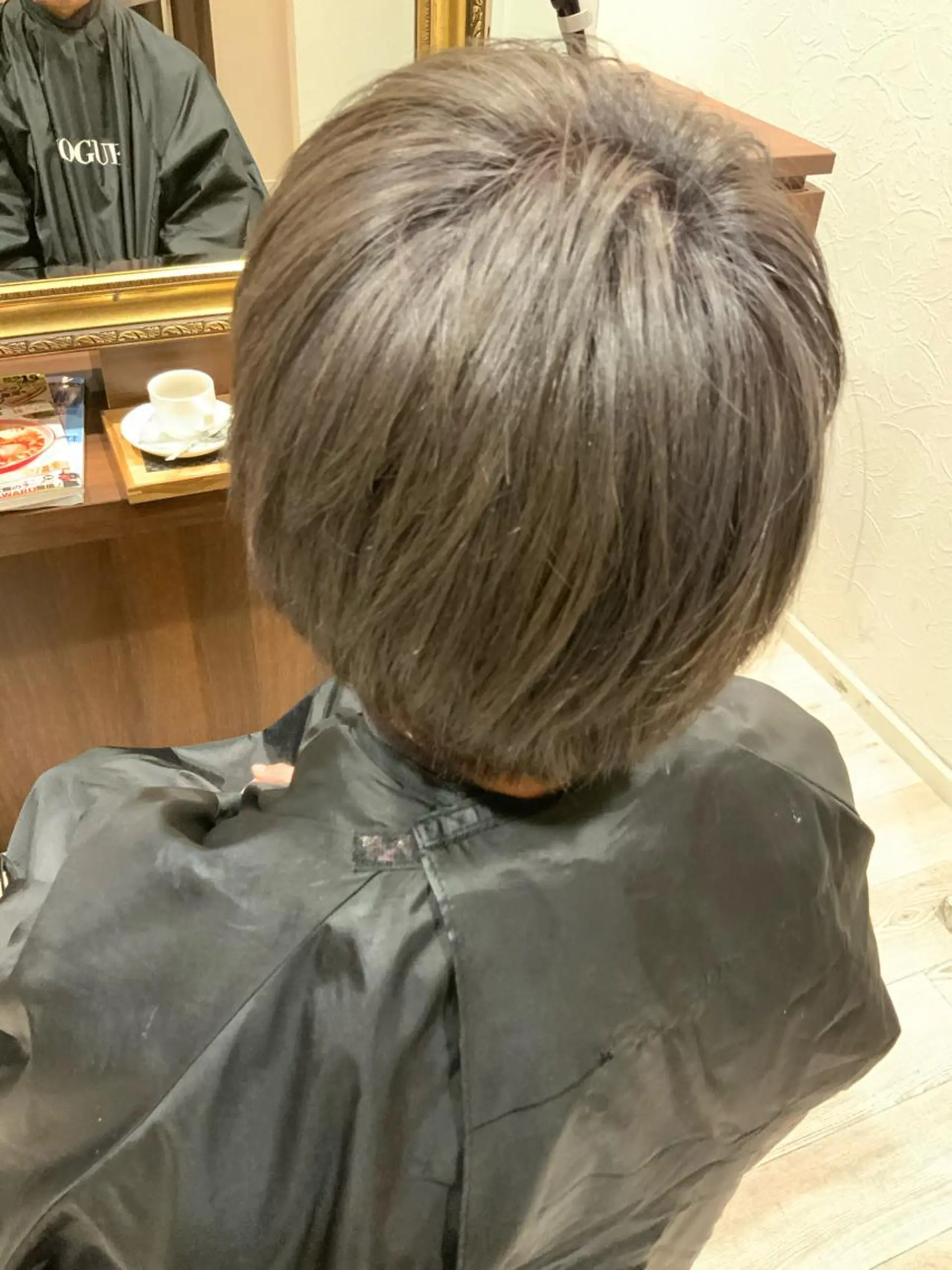 ショート カラー 🌿ストレート🌿 髪質改善☘️シュウヤのヘアスタイル