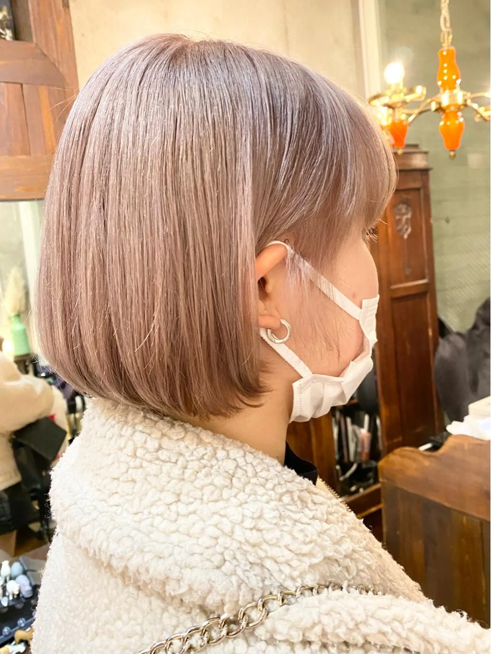 ショート コールネックスザサロン所属・白髪ぼかし×デザイン 🕊️🫧ホウジョウのヘアスタイル