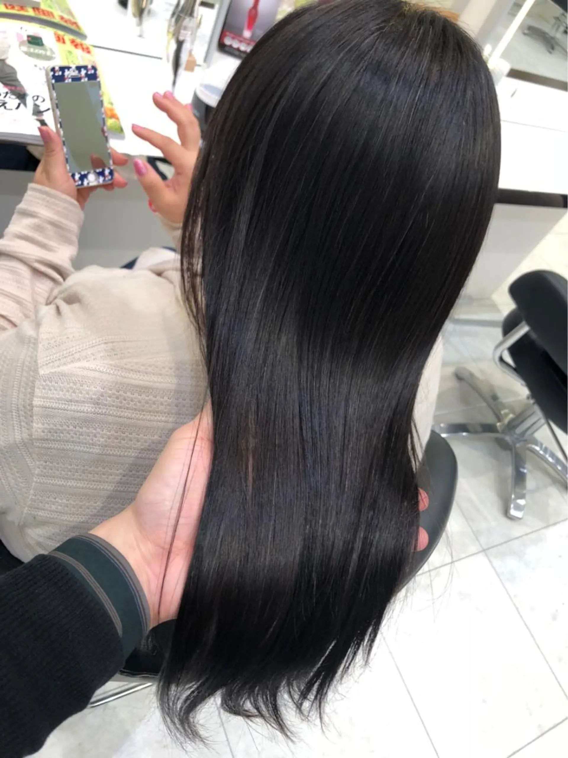 ロング 縮毛矯正 岸 保奈美のヘアスタイル
