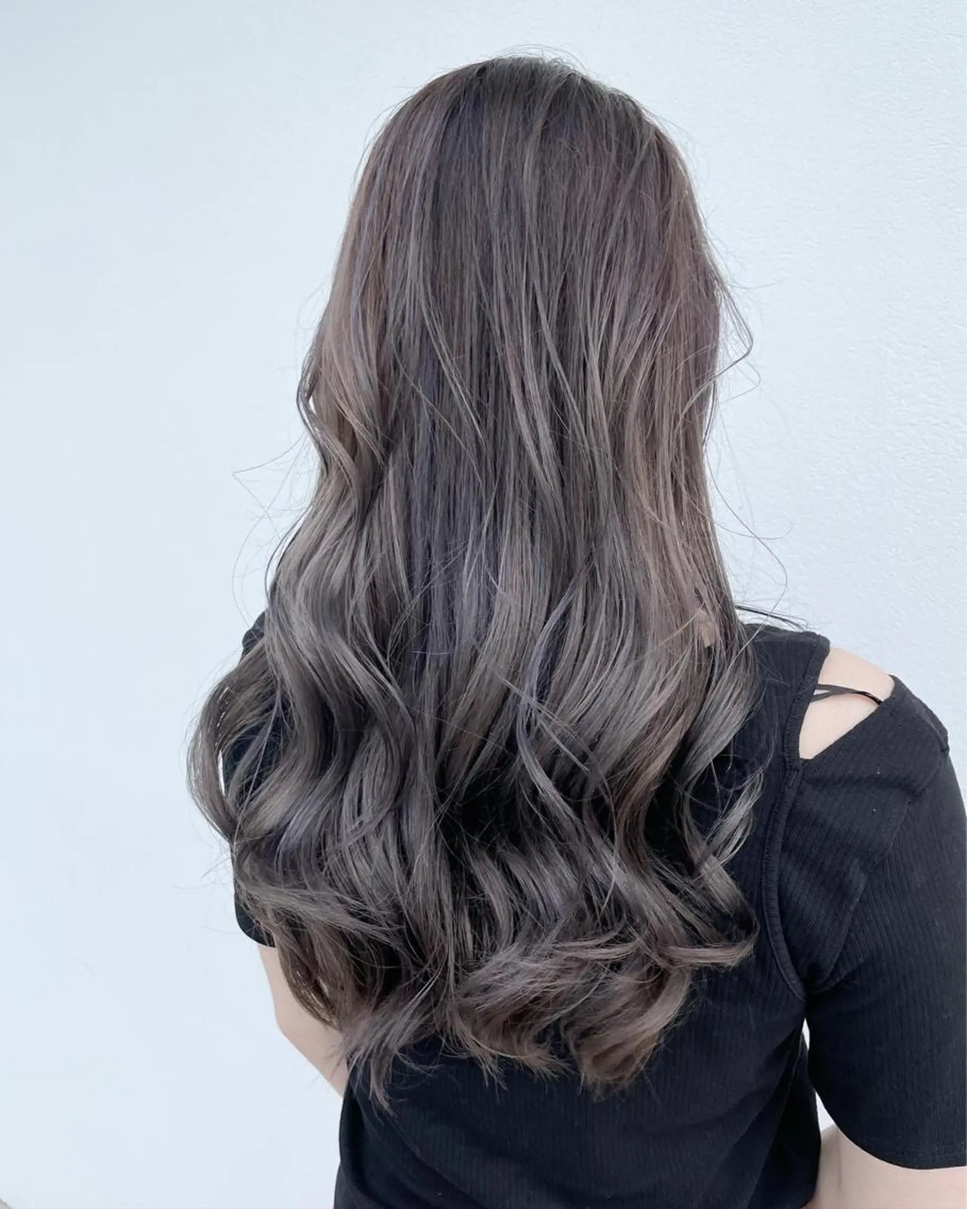 ロング カラー ハイトーンカラー シルバー ヘアカラー トリートメント バレイヤージュカラー 特化美容師✨星皓太のヘアスタイル