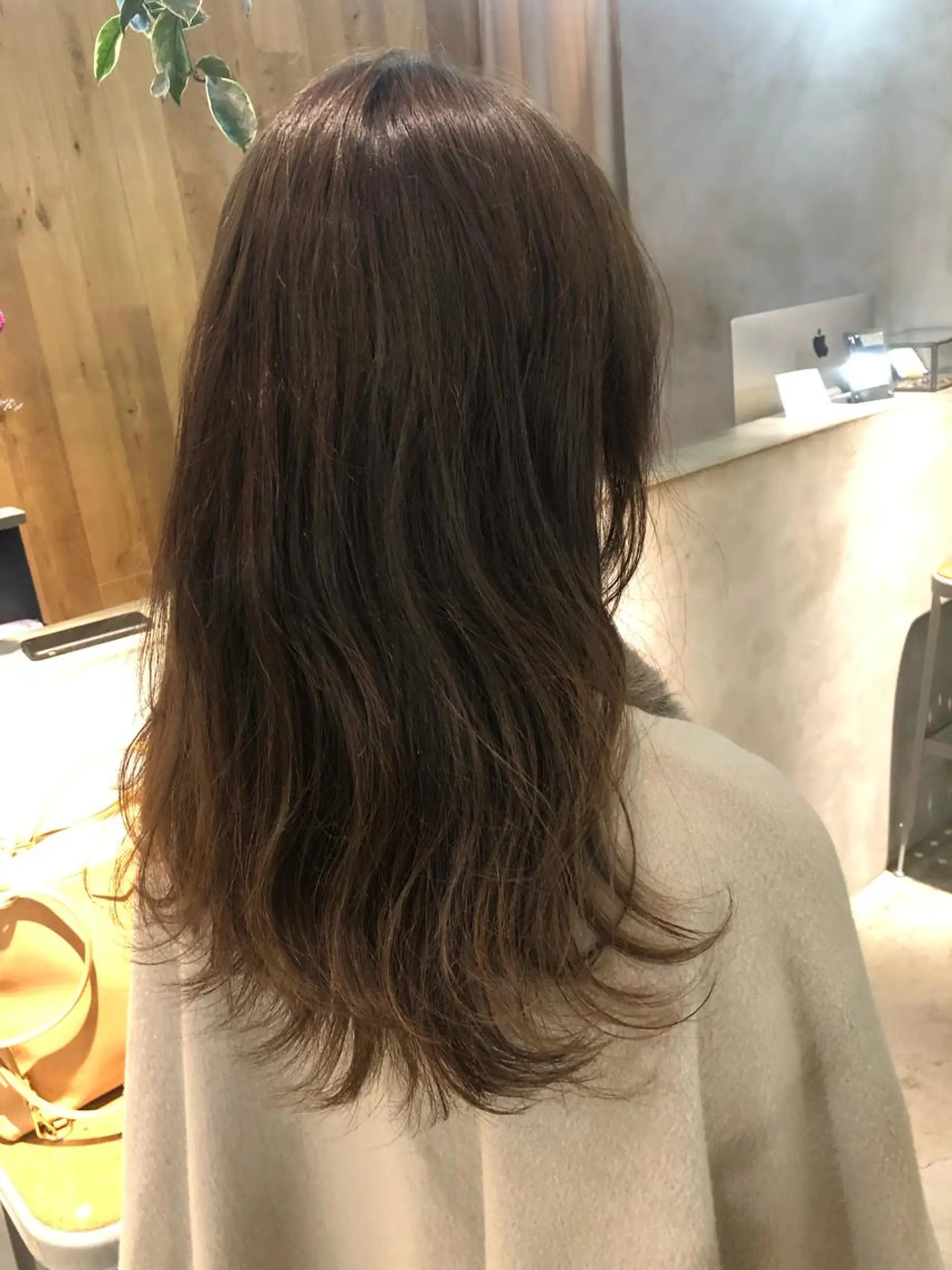 ミディアム カラー IVORY.所属・🟩くすみベージュ/ ショート/ボブ/大司のヘアスタイル