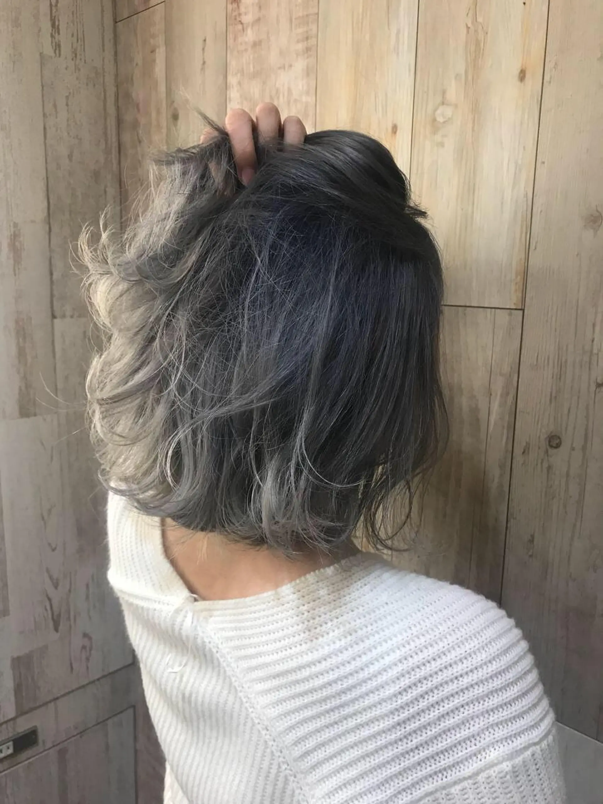 ミディアム カラー ブルーカラー ブルージュ グラデーションカラー エリアNo.1カラー ⭐️hikaru⭐️のヘアスタイル