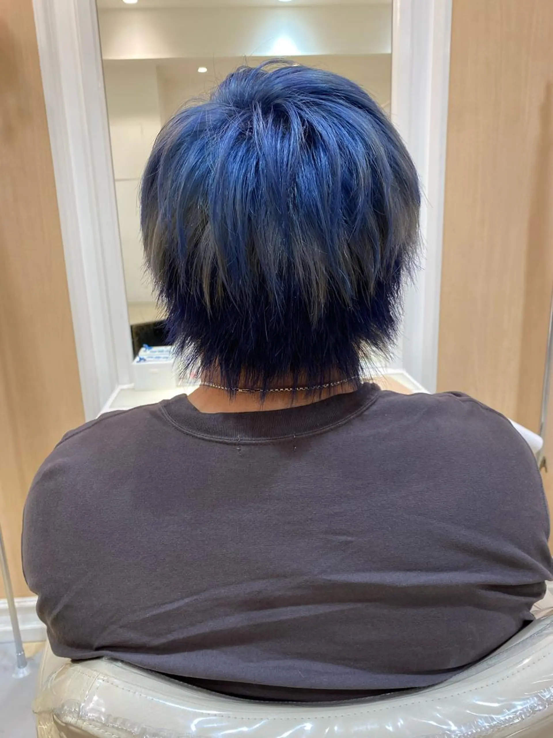 ショート カラー メンズ デザインカラー ヘアカラー トリートメント Ash中目黒店 榊間茜のヘアスタイル