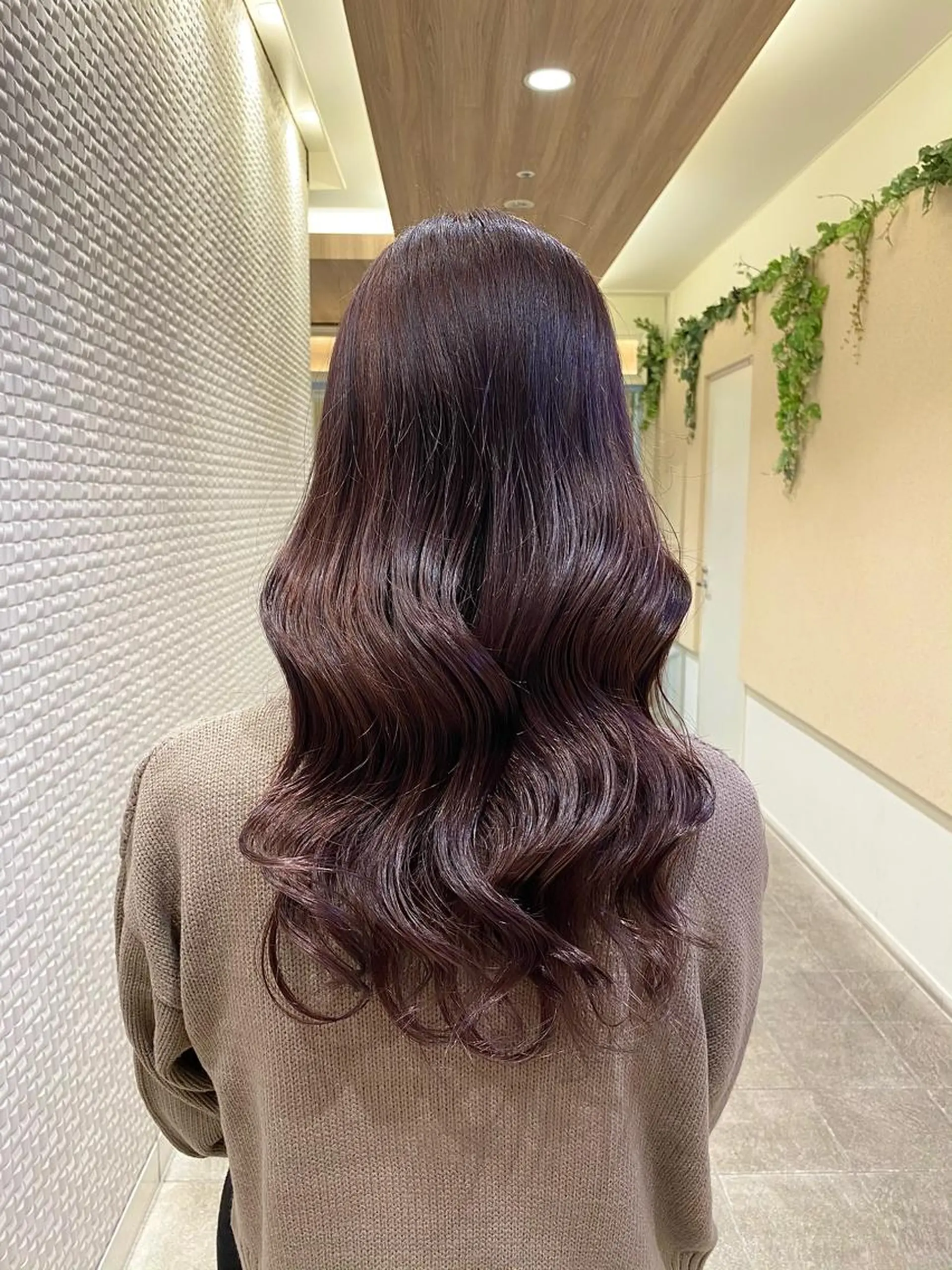 セミロング 横川 千亜希のヘアスタイル