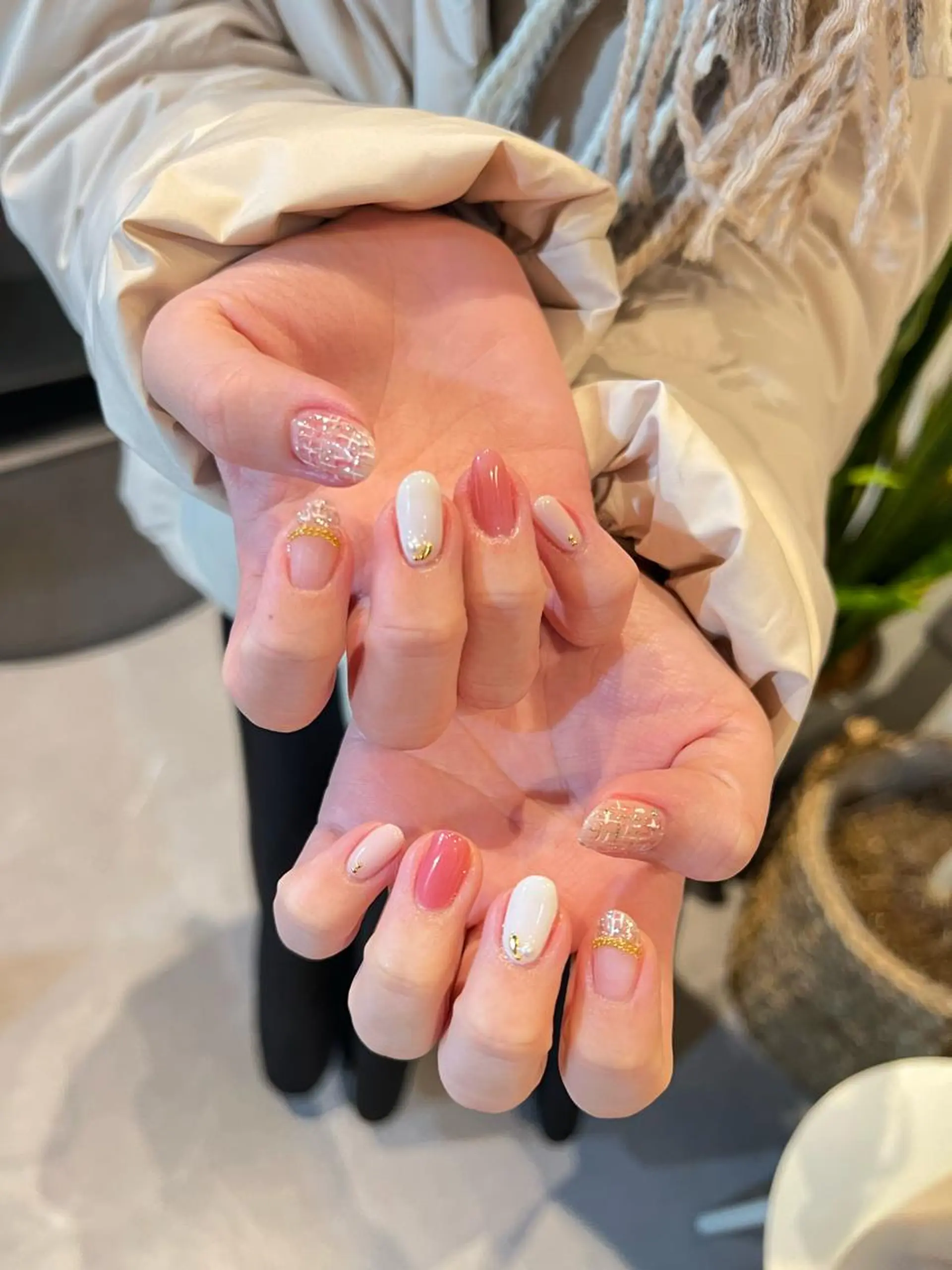 ネイル ハンドネイル vary clue所属・nailist🌻 YUKARIのネイルデザイン