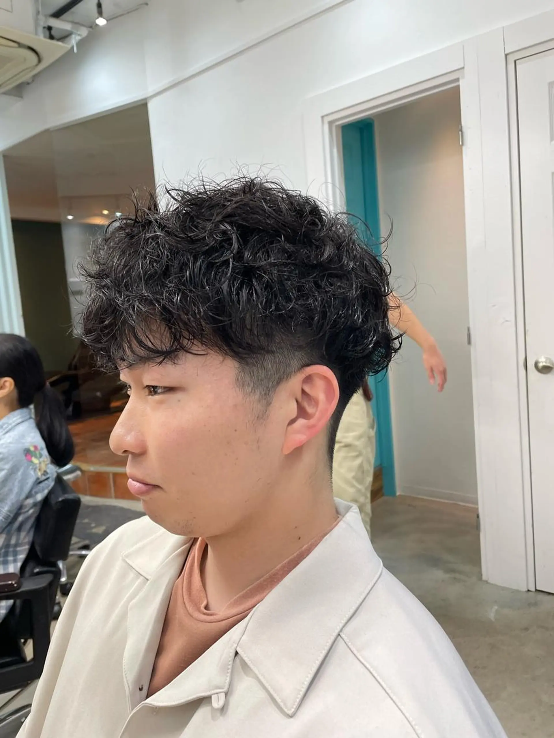 パーマ メンズ RIN／韓国ヘア レイヤーカットのヘアスタイル