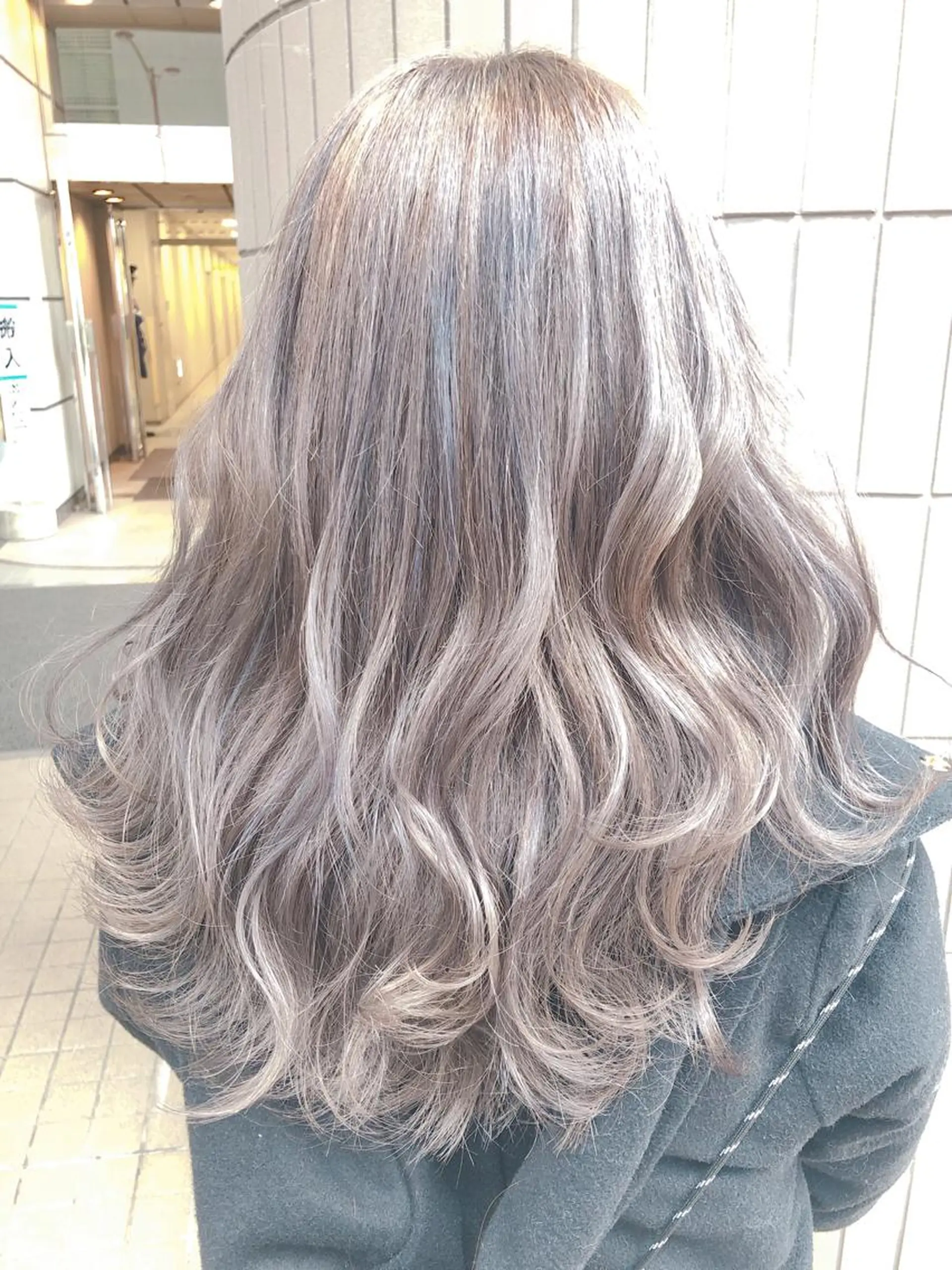 ロング カラー ヘアカラー トリートメント 髪質改善ioLu 伊藤サダキのヘアスタイル