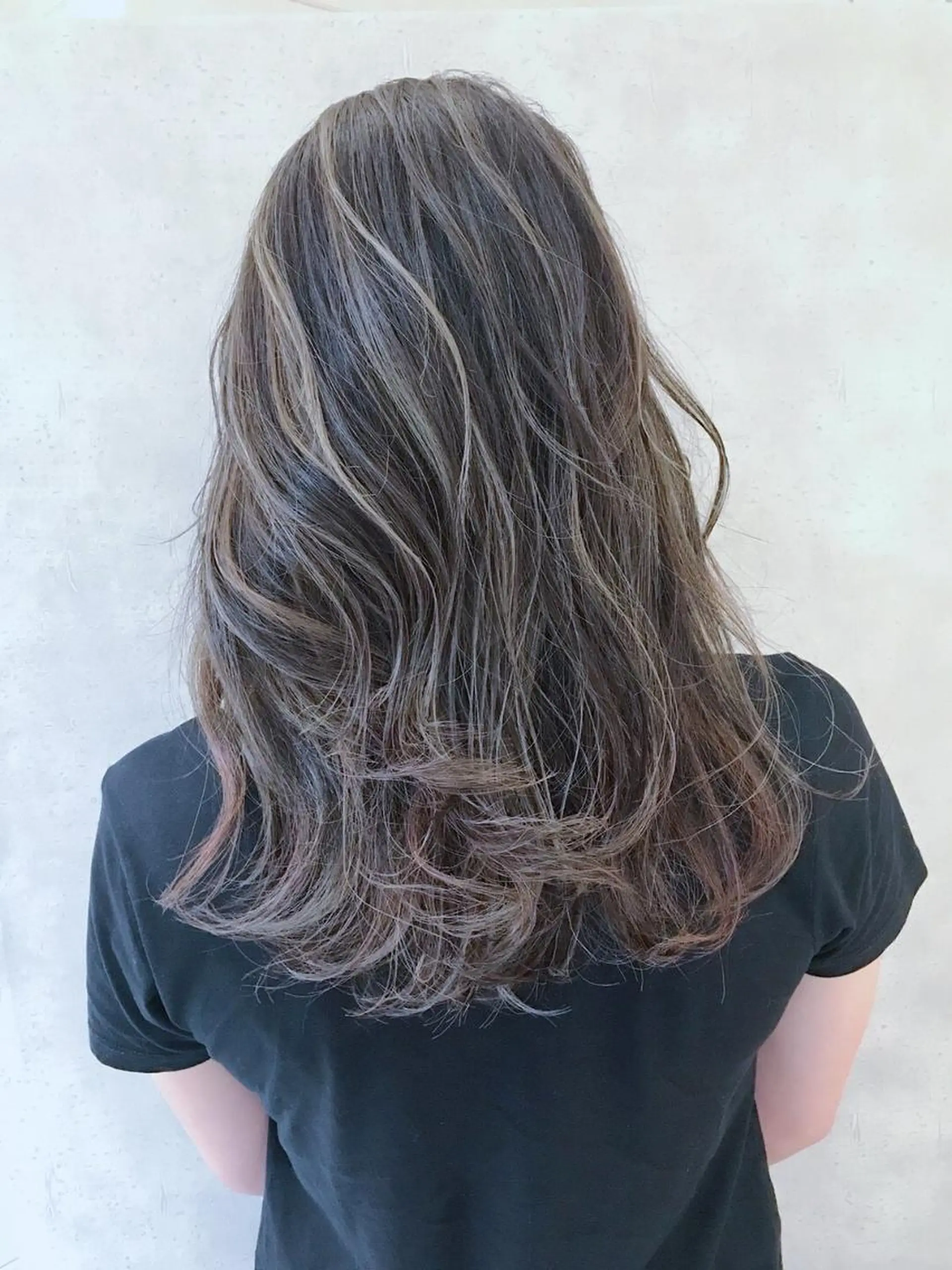 セミロング カラー アディクシーカラー ブリーチ ケアブリーチ ダブルカラー ハイライトカラー MOU namba ムウナンバのヘアスタイル