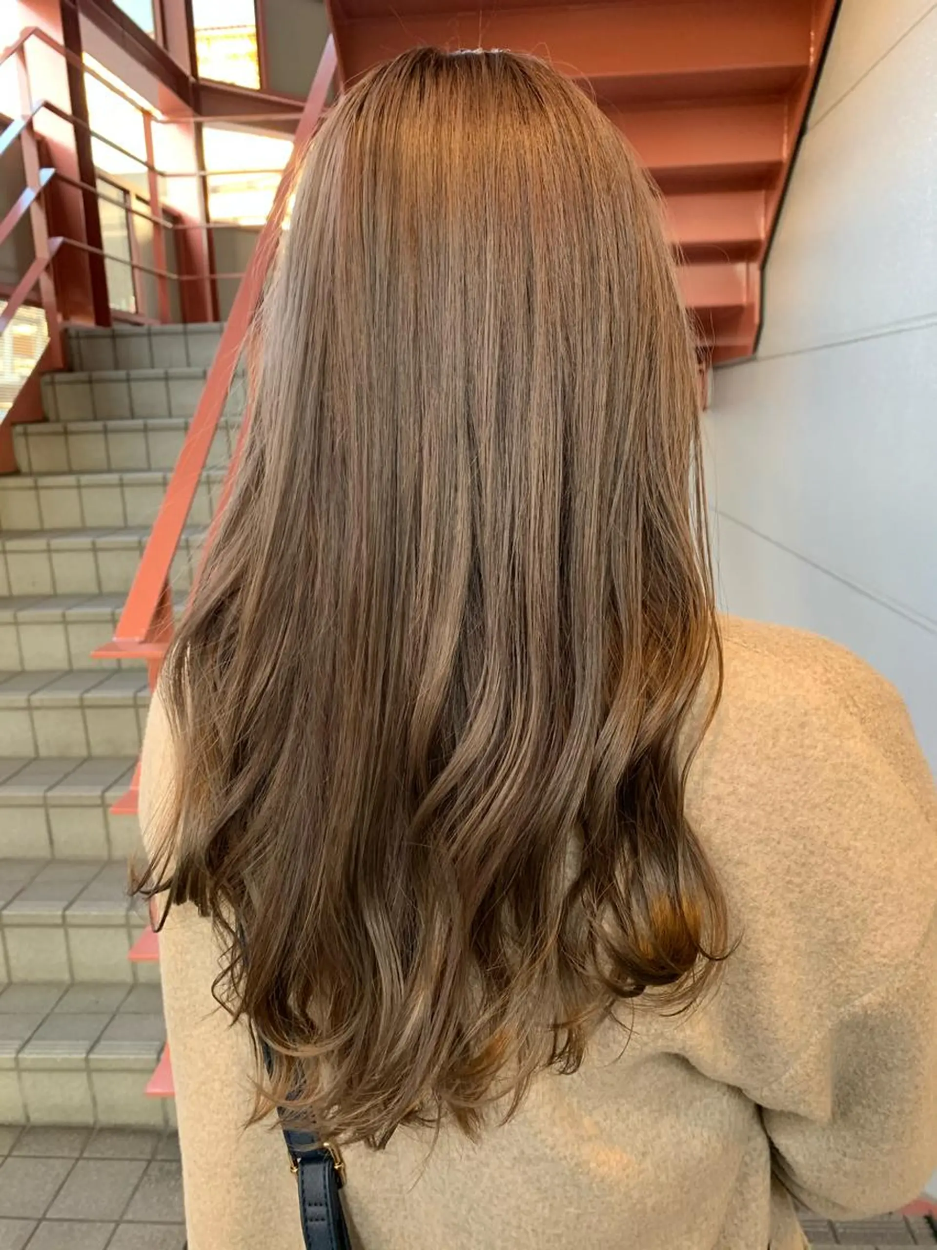 ロング カラー ベージュカラー ピンクカラー カット ヘアカラー Ripps長居所属・メテオ ／ヘアカラー 西川菜実のヘアスタイル
