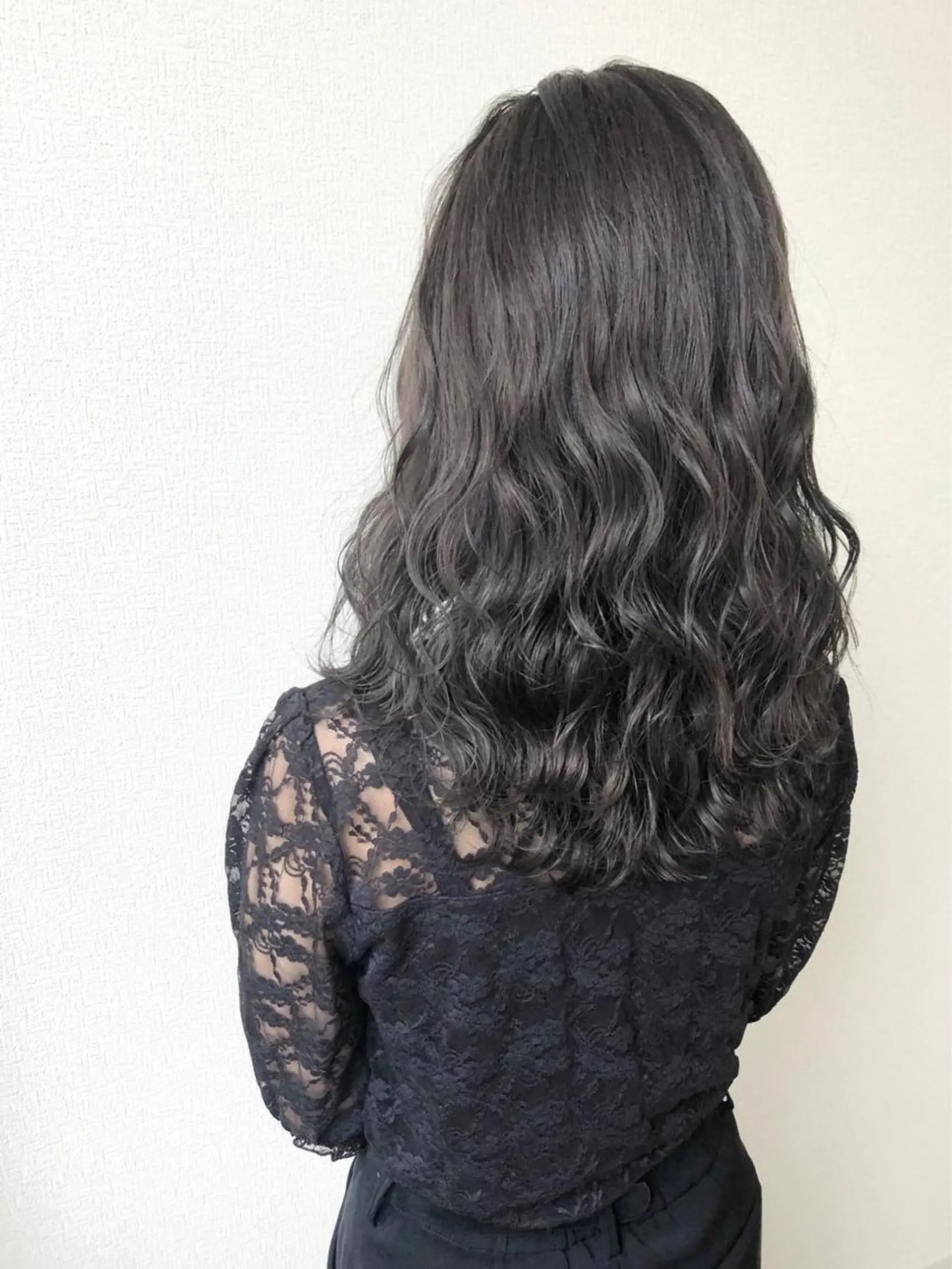 ロング カラー ヘアカラー Hanna by W_SALONのヘアスタイル