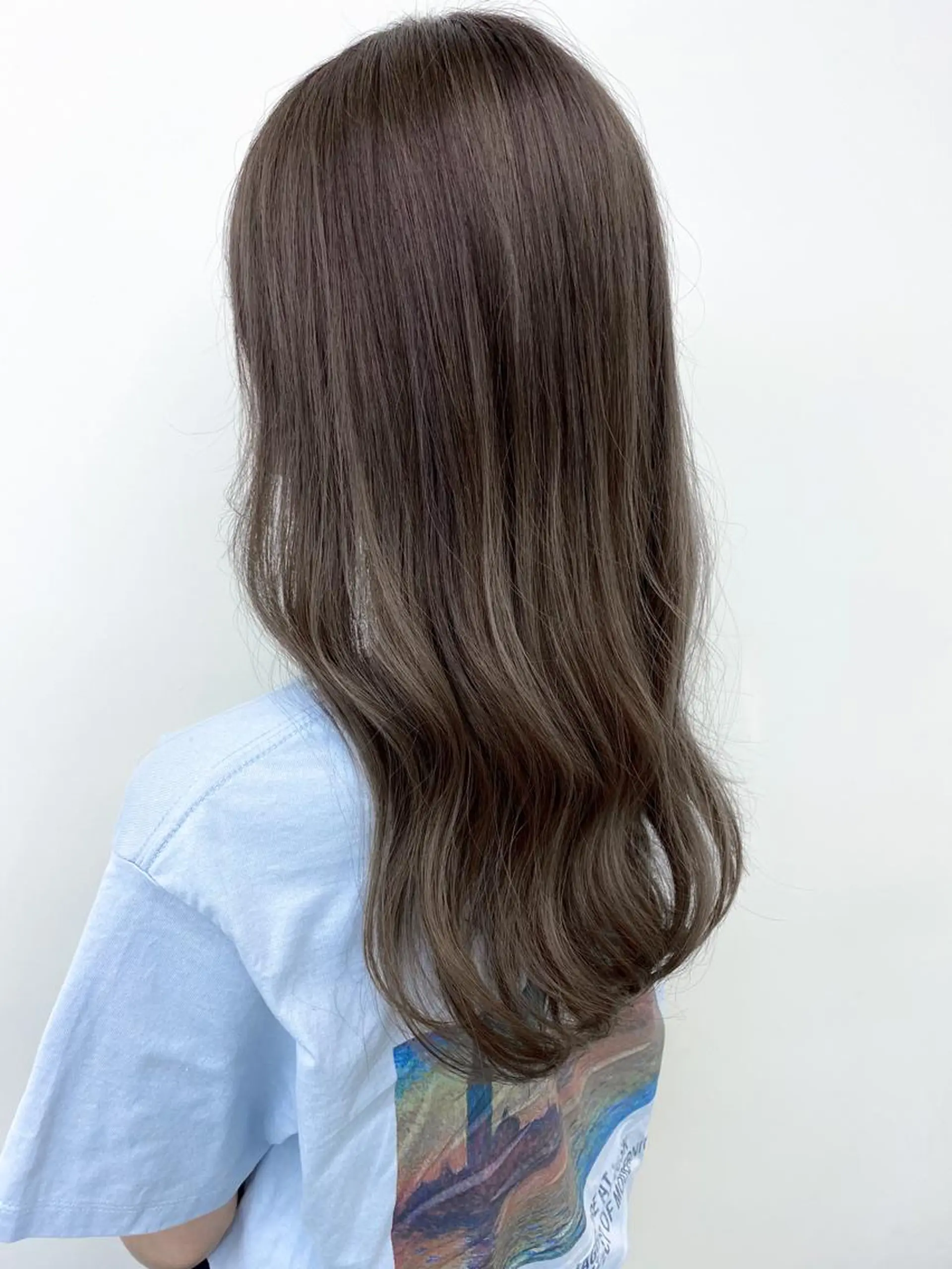 セミロング カラー ベージュカラー ブリーチ ミルクティーベージュ ヘアカラー トリートメント Meena by urban所属・丹羽 隼人 /韓国ヘア🇰🇷のヘアスタイル