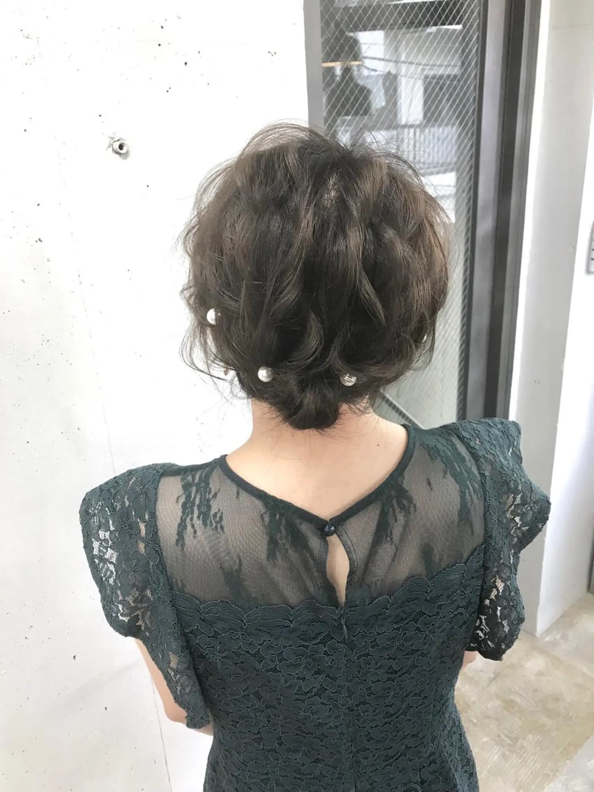 ショート ヘアアレンジ 編みこみ ボブ ヘアセット 新井 広樹のヘアスタイル