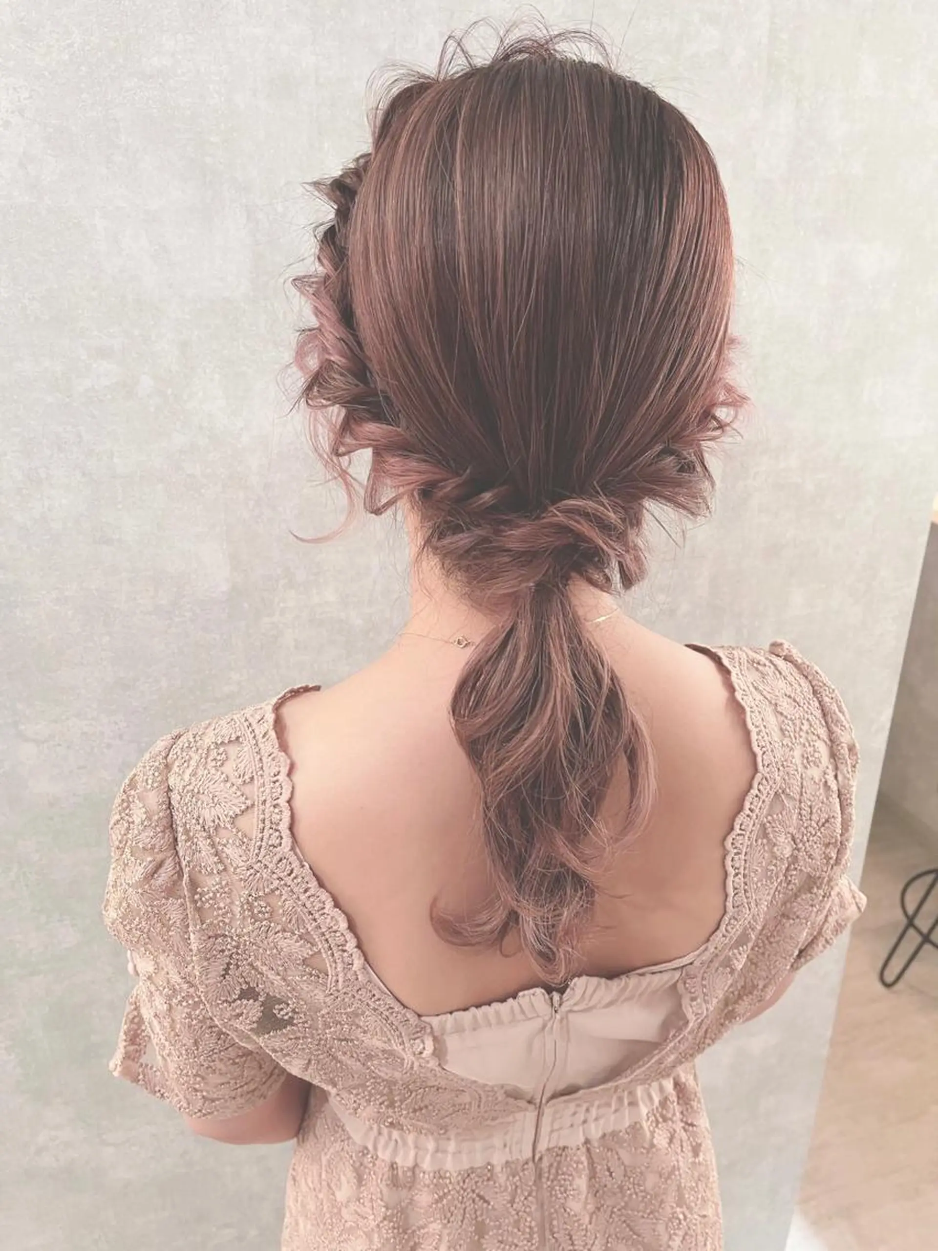 セミロング ハイライト 髪質改善 レイヤーカット トリートメント 小林 正樹のヘアスタイル