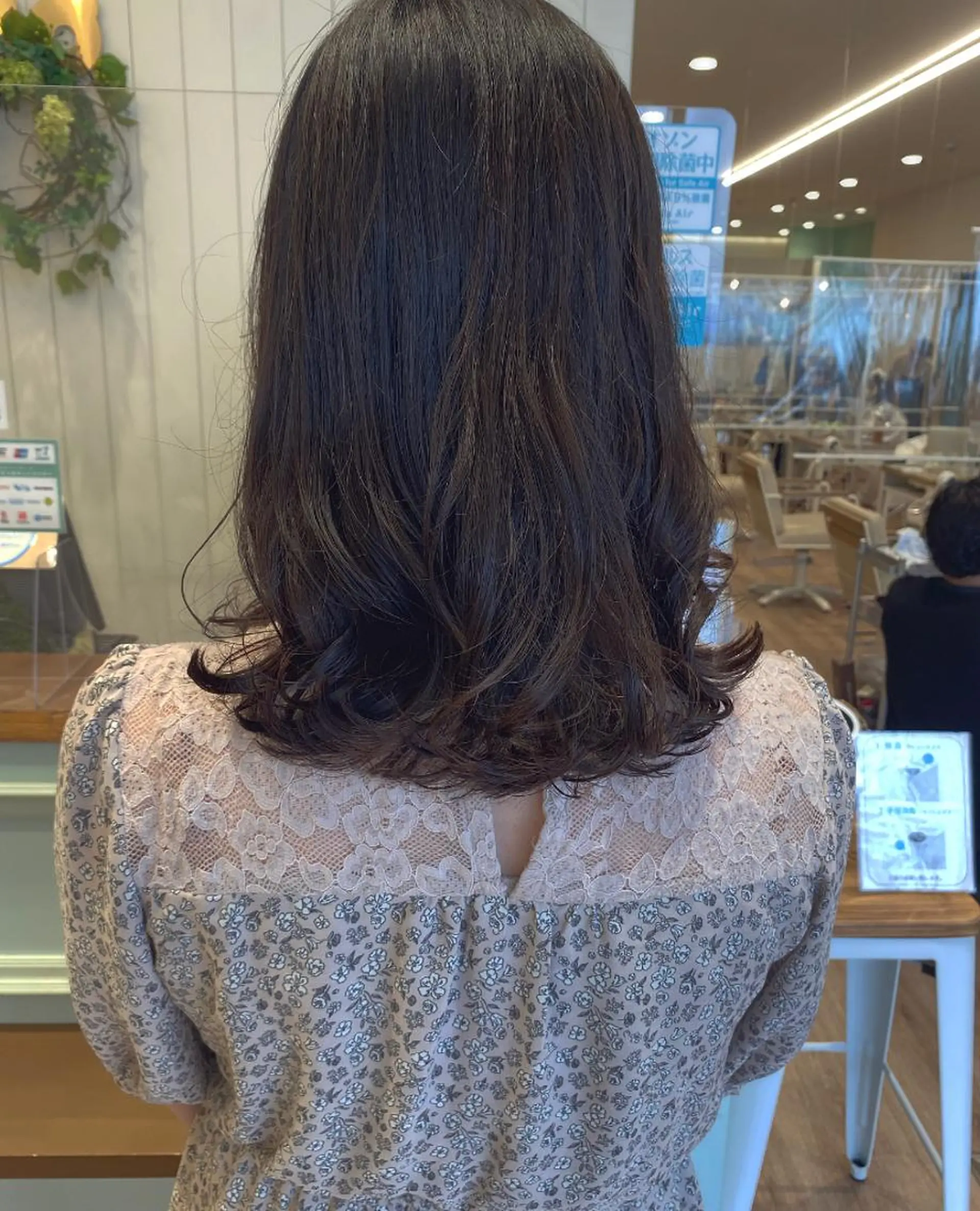 ミディアム パーマ ミディアムパーマ 韓国風ヘア デジタルパーマ カット パーマ ayaka #パーマ#アレンジのヘアスタイル