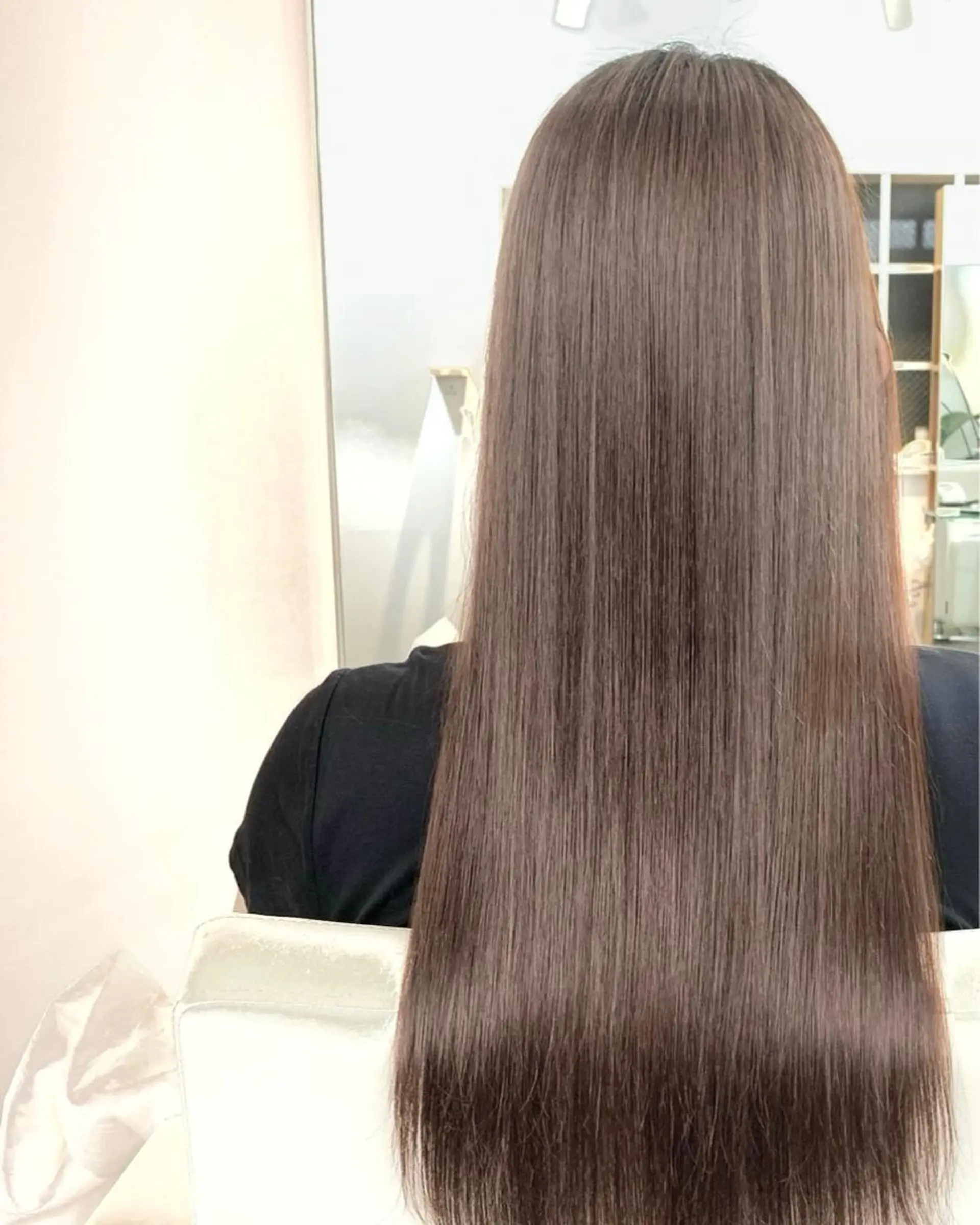 ロング カラー アディクシーカラー ベージュカラー 黒髪 ブリーチ ブルーカラー ヘアカラー トリートメント 藤澤 夏実/インナーカラーのヘアスタイル