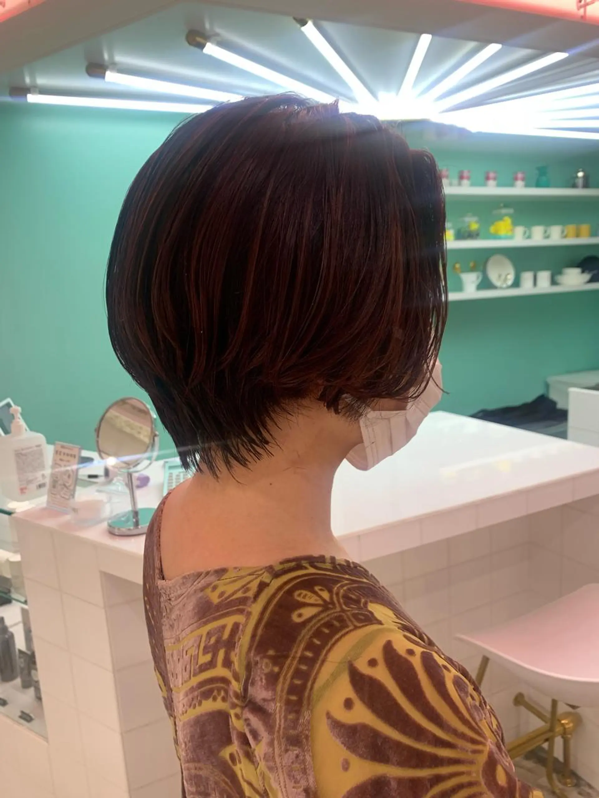 ショート カラー カット ヘアカラー トリートメント 🧨ブリーチー×ボブ レイヤー💎じゅえるのヘアスタイル