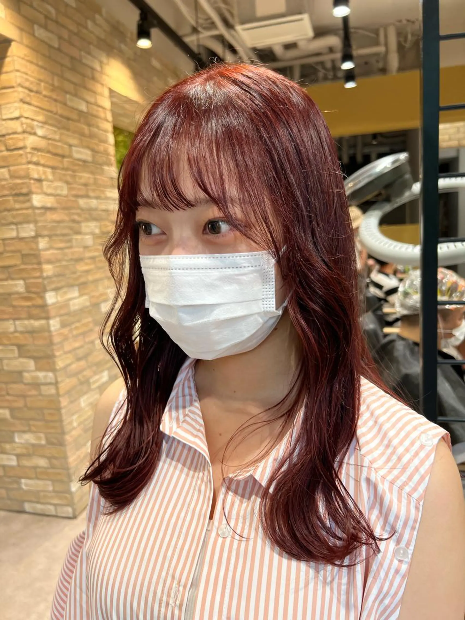 ロング カラー ボルドーカラー ヘアカラー トリートメント レイヤーカット/ Kaedeのヘアスタイル