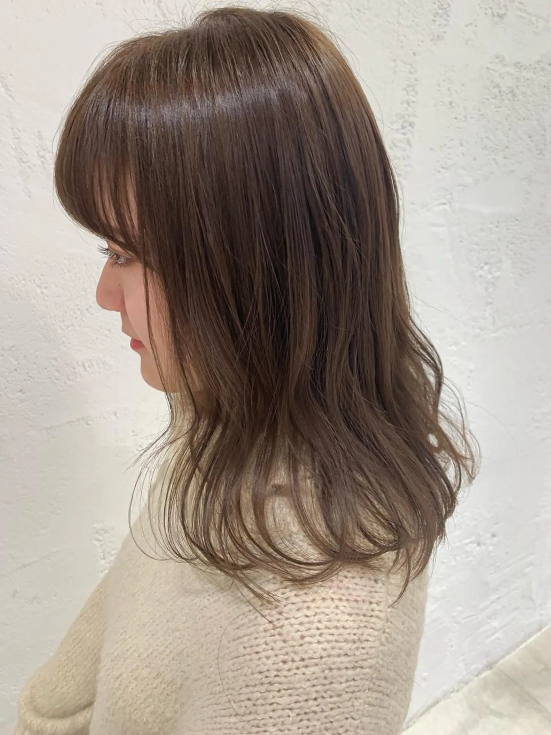セミロング カラー ヘアアレンジ ベージュ/オリーブ /ボブ/小笠原汐海のヘアスタイル