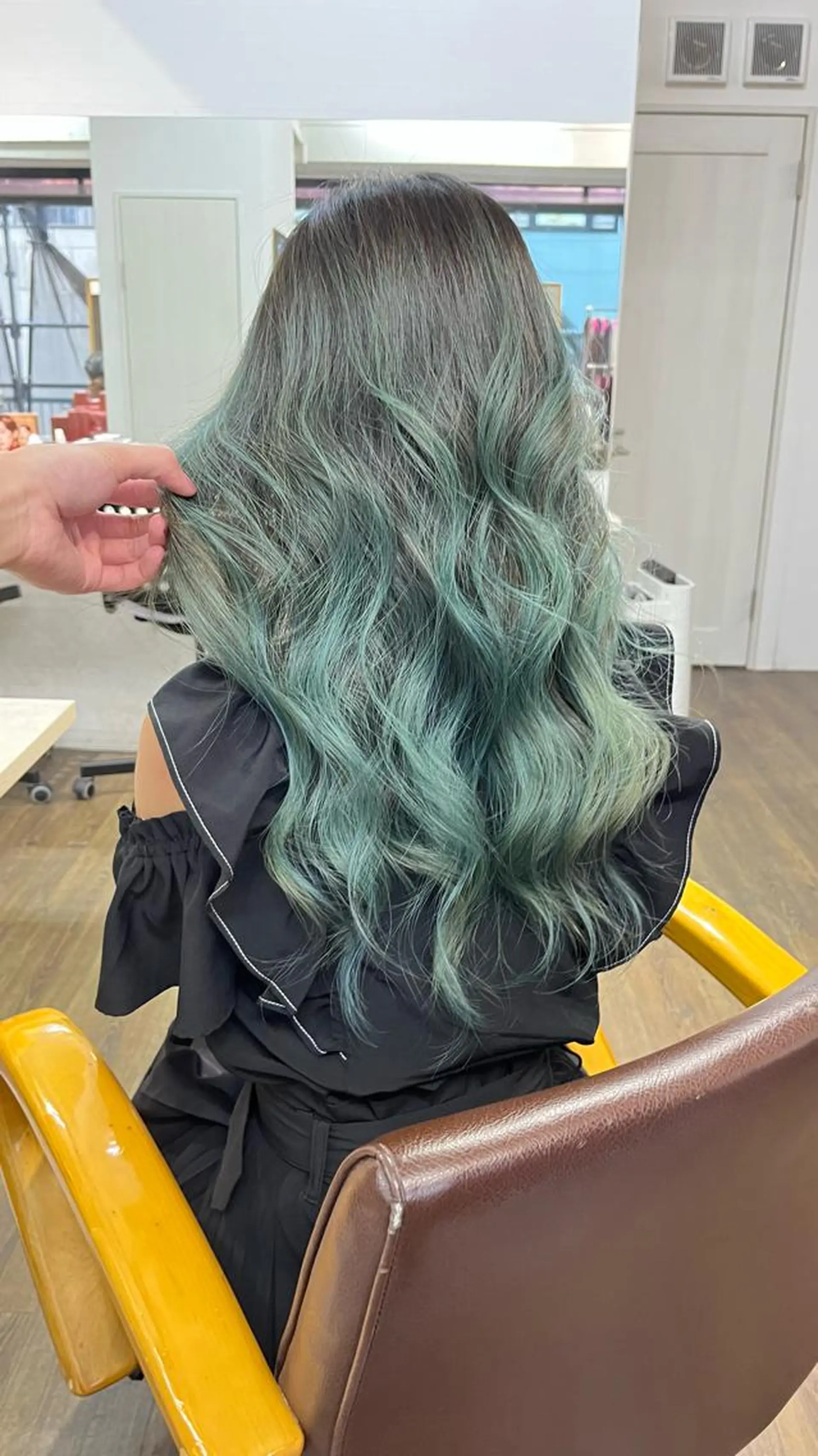 ロング ヘアカラー XELVE所属・髪質改善♠️ KENTAROのヘアスタイル