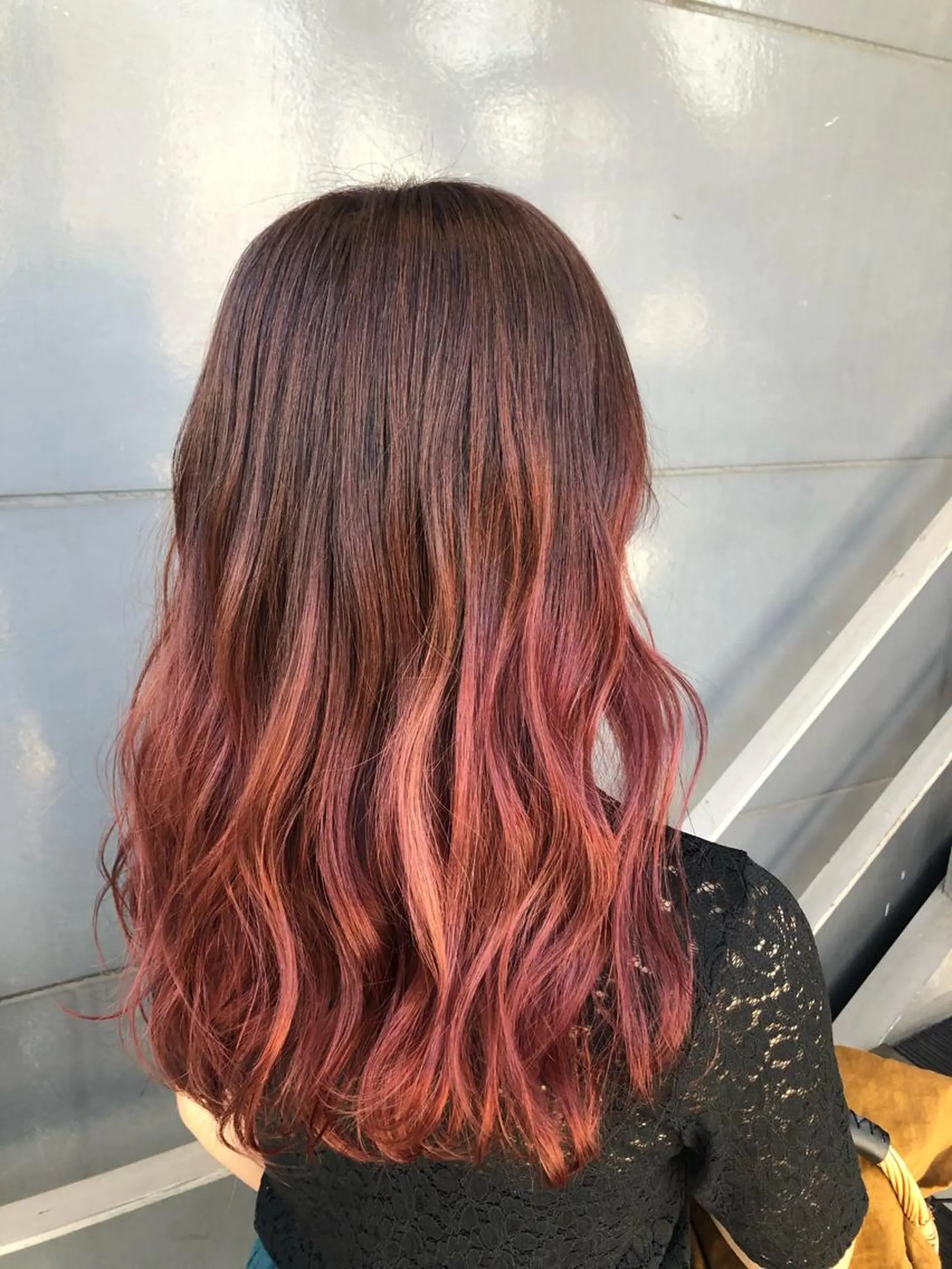 ロング カラー グラデーションカラー ピンクカラー 女性リピ90%🍨 🩷佐藤みずきのヘアスタイル