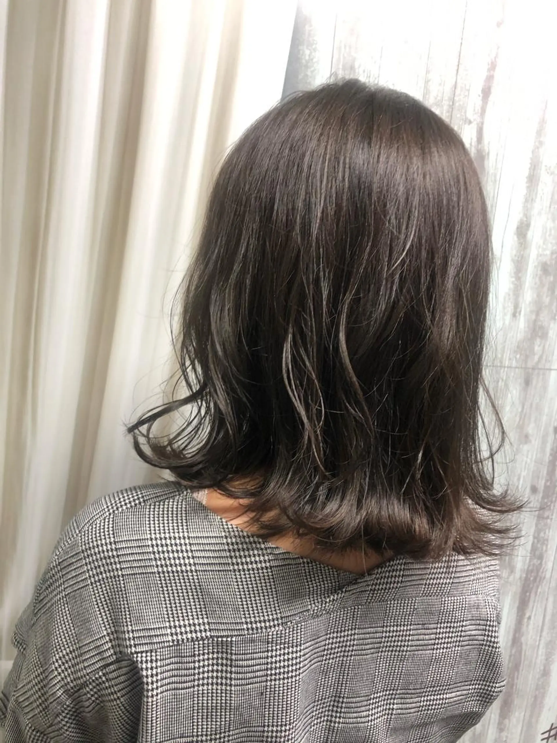 ミディアム 外ハネヘア frame所属・🫧品のあるヘア カラー🫧片山聖のヘアスタイル