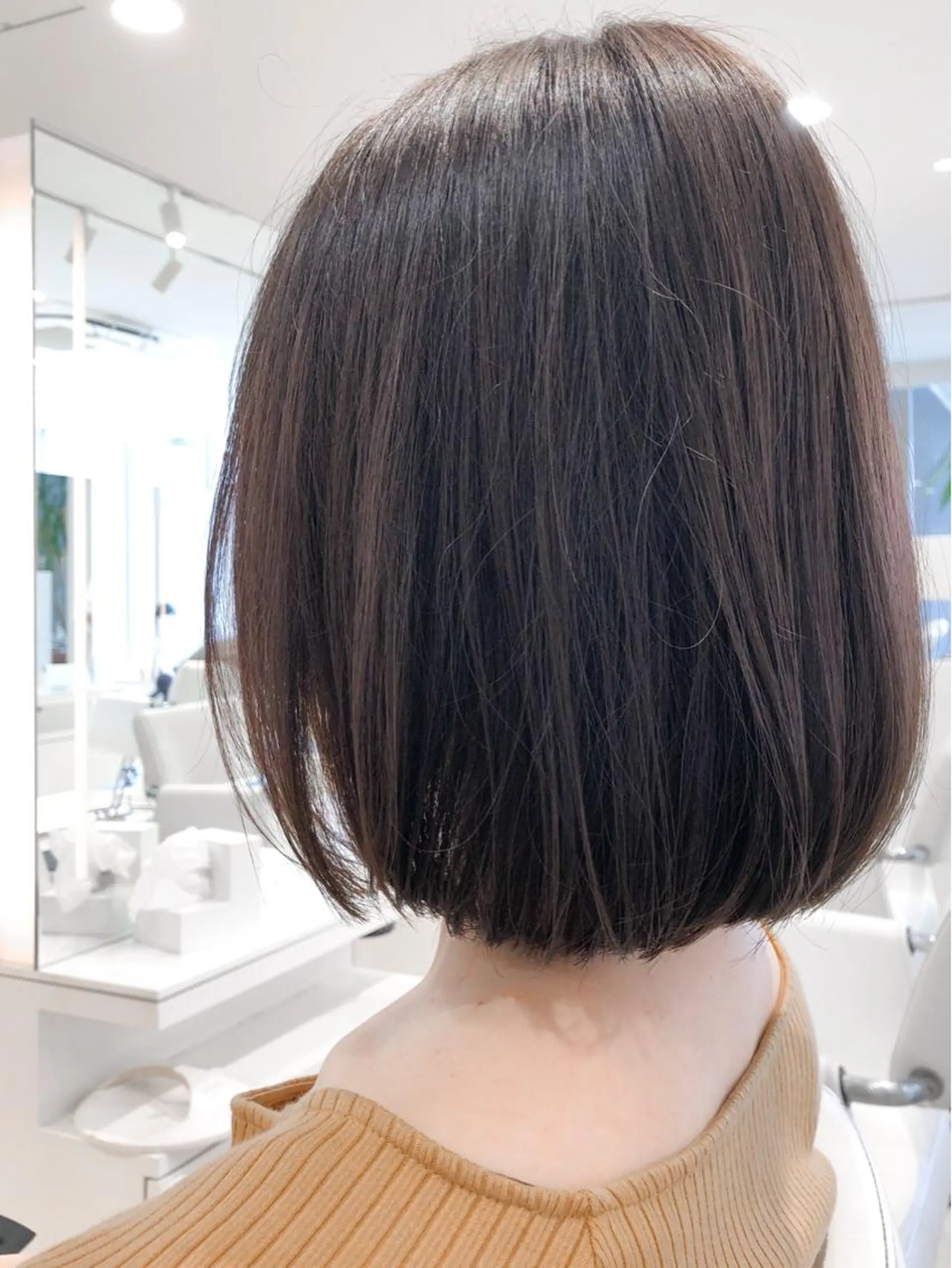 ミディアム カラー ボブ 佐藤 侑哉のヘアスタイル