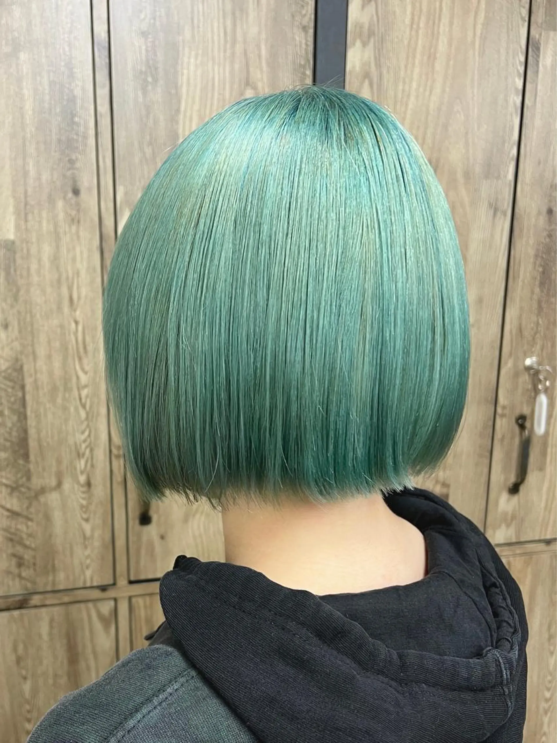 ショート カラー バレイヤージュ ブリーチ ケアブリーチ ダブルカラー イヤリングカラー カット ヘアカラー 🌷かわばた めい🌷のヘアスタイル