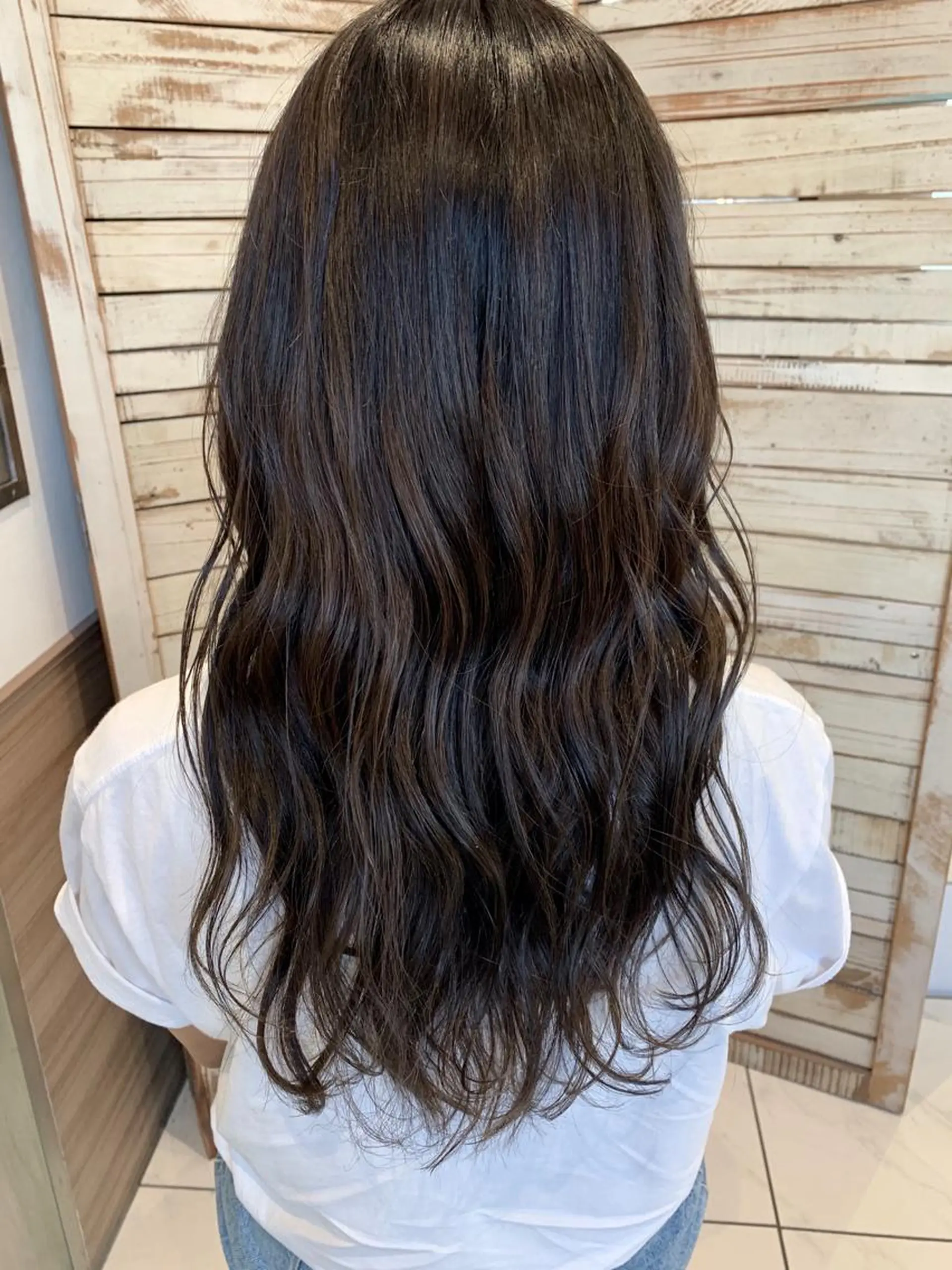 ロング カラー ヘアカラー トリートメント 島袋 ナオユキのヘアスタイル