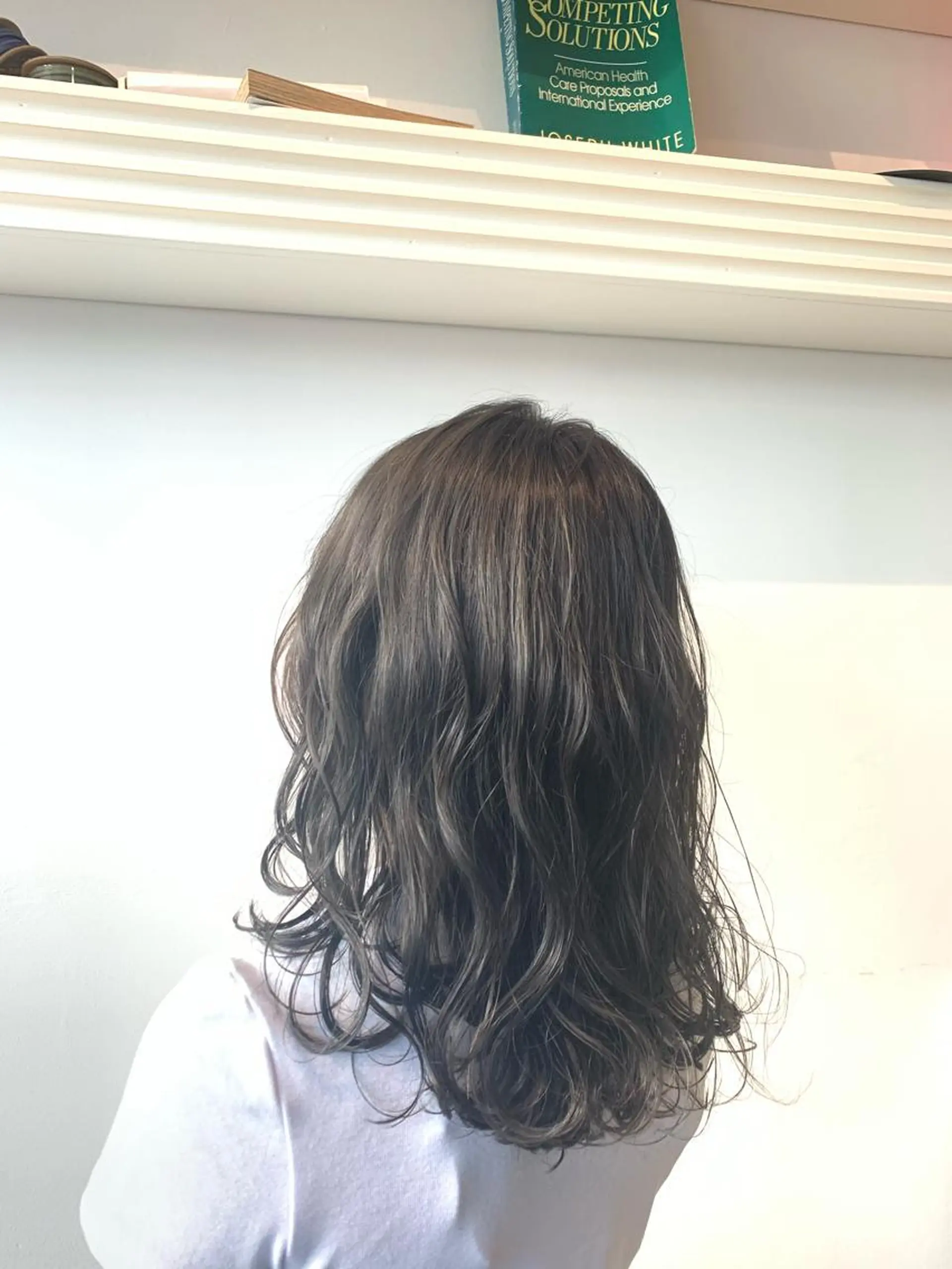 ミディアム カット ヘアカラー トリートメント ヘッドスパ ヘアセット 山口 竣也のヘアスタイル