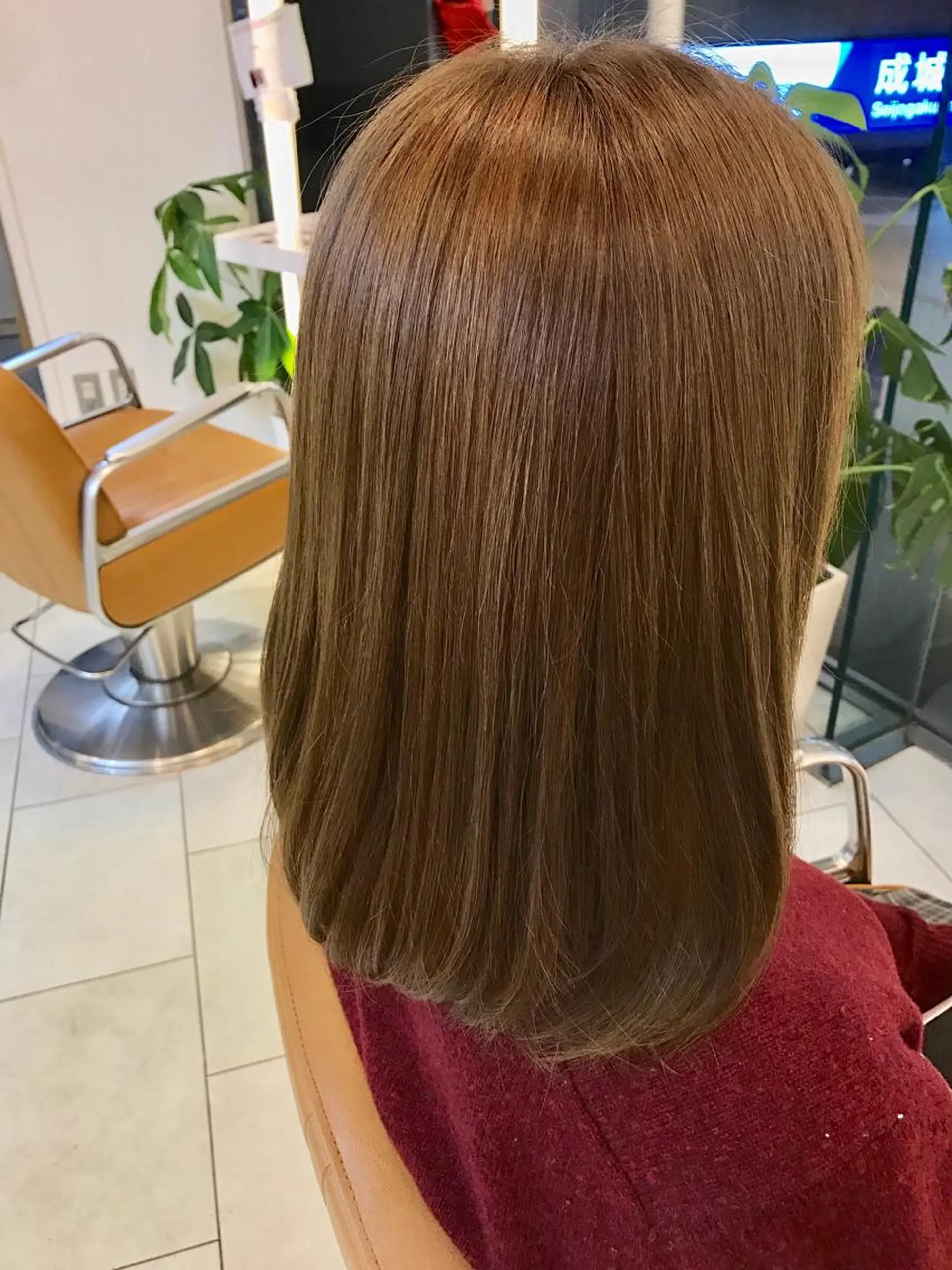 セミロング カラー 坂西 春果のマツエク・マツパデザイン