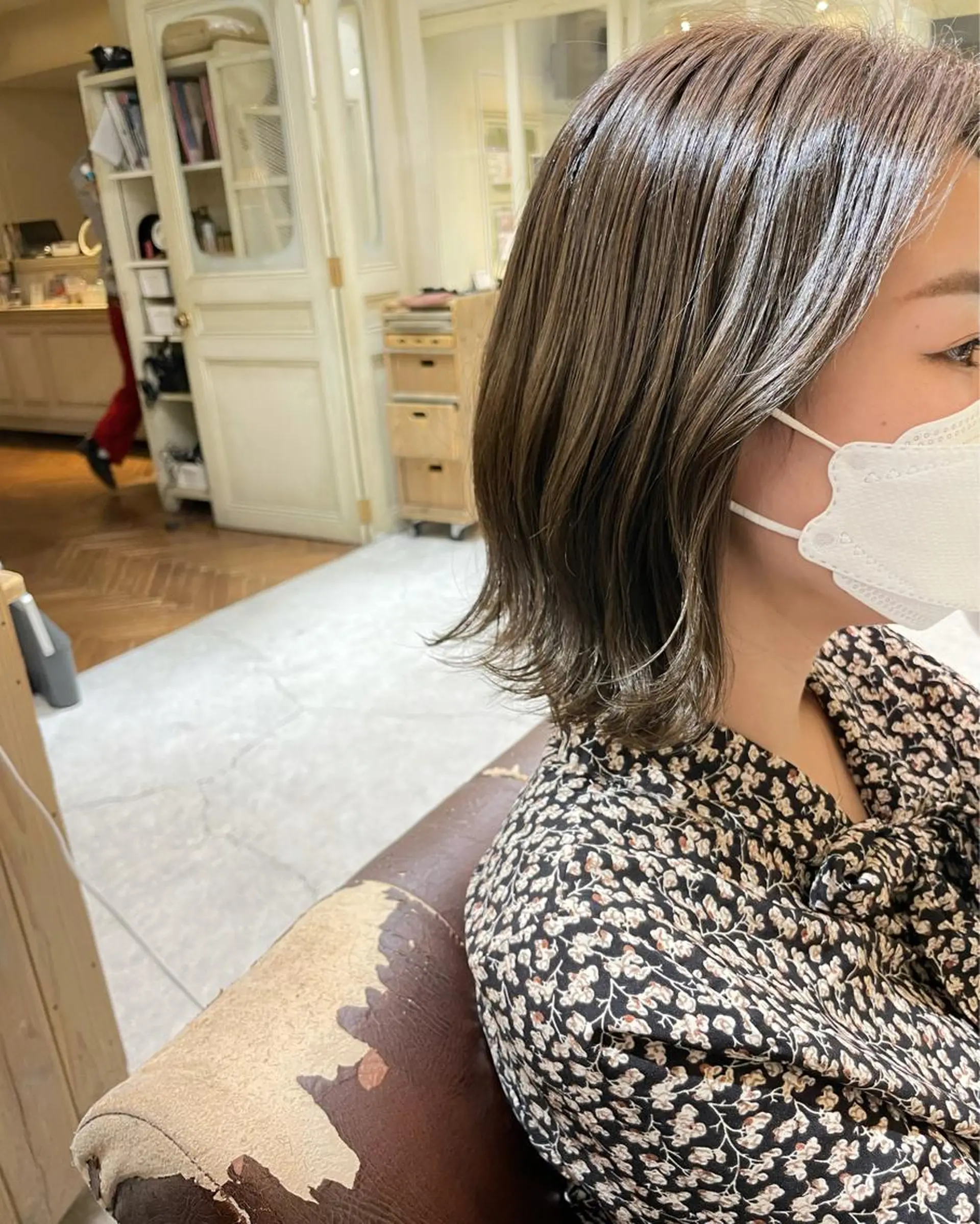 ショート カラー カット ぱつっとボブ 古家 佑真のヘアスタイル