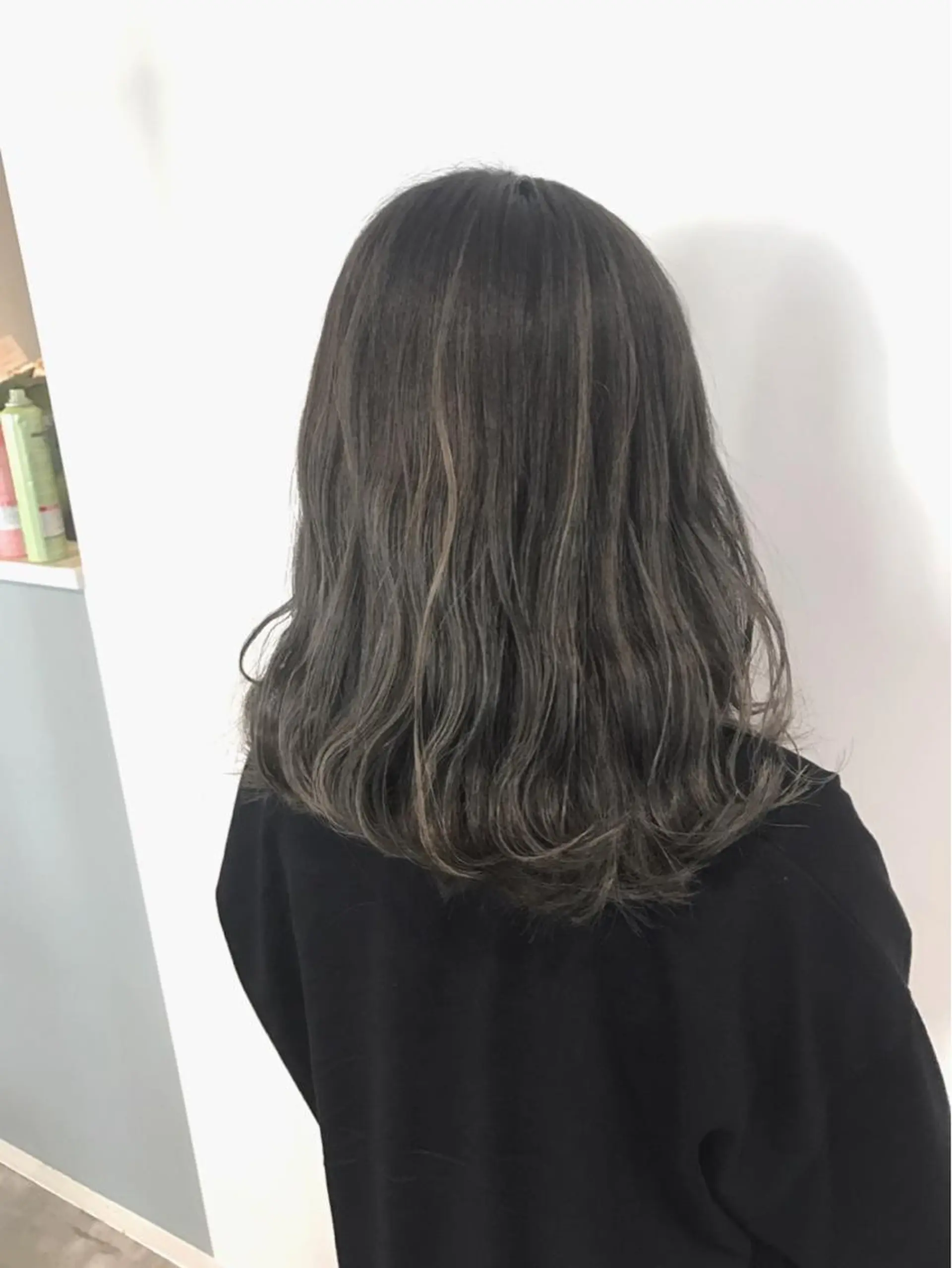 ミディアム カラー ヤマナカ エリカのヘアスタイル