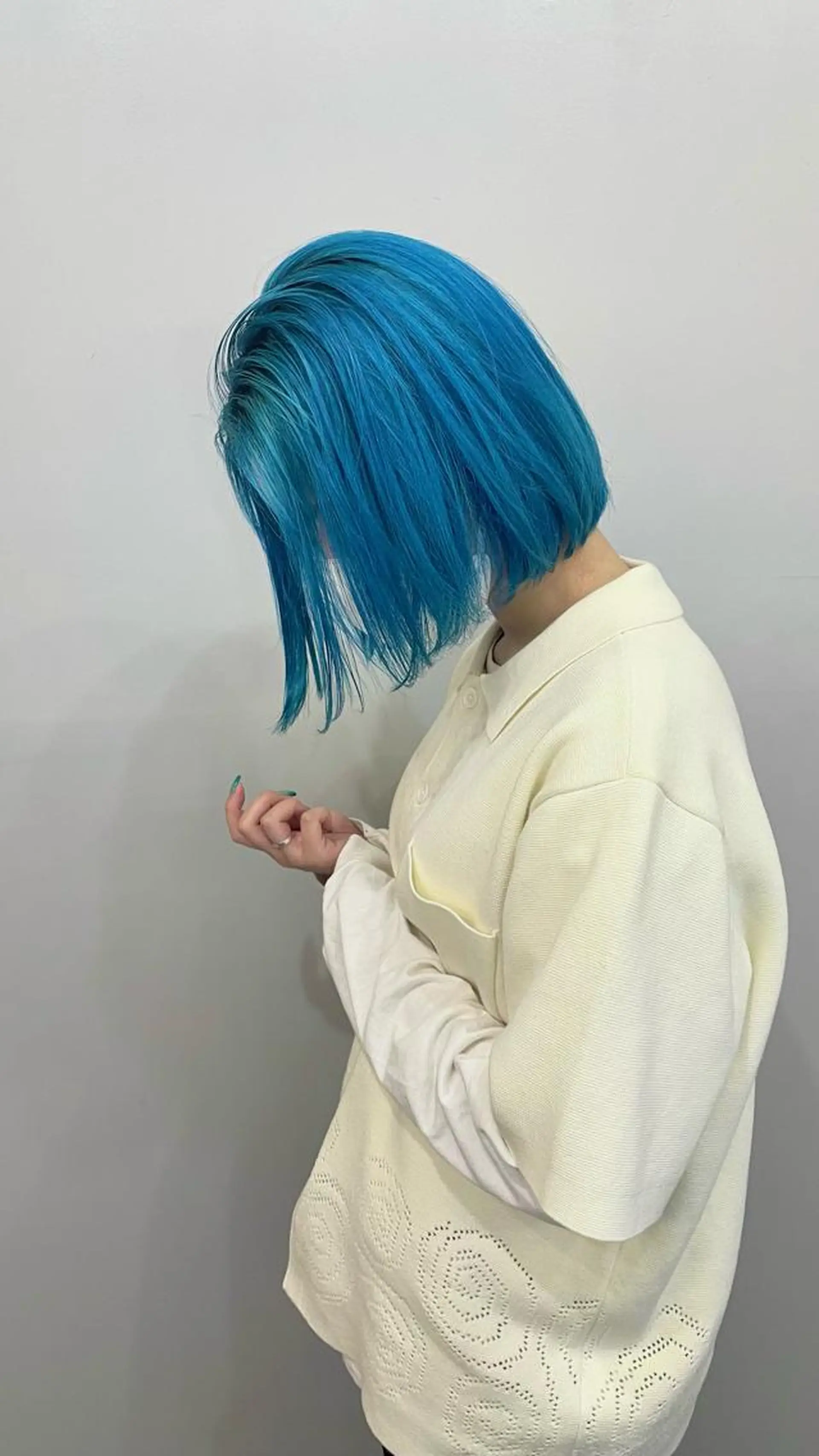ロング カラー ヘアアレンジ メンズ ブルーカラー ヘアカラー トリートメント ヘアセット 💐大人可愛く Kroda💐のヘアスタイル