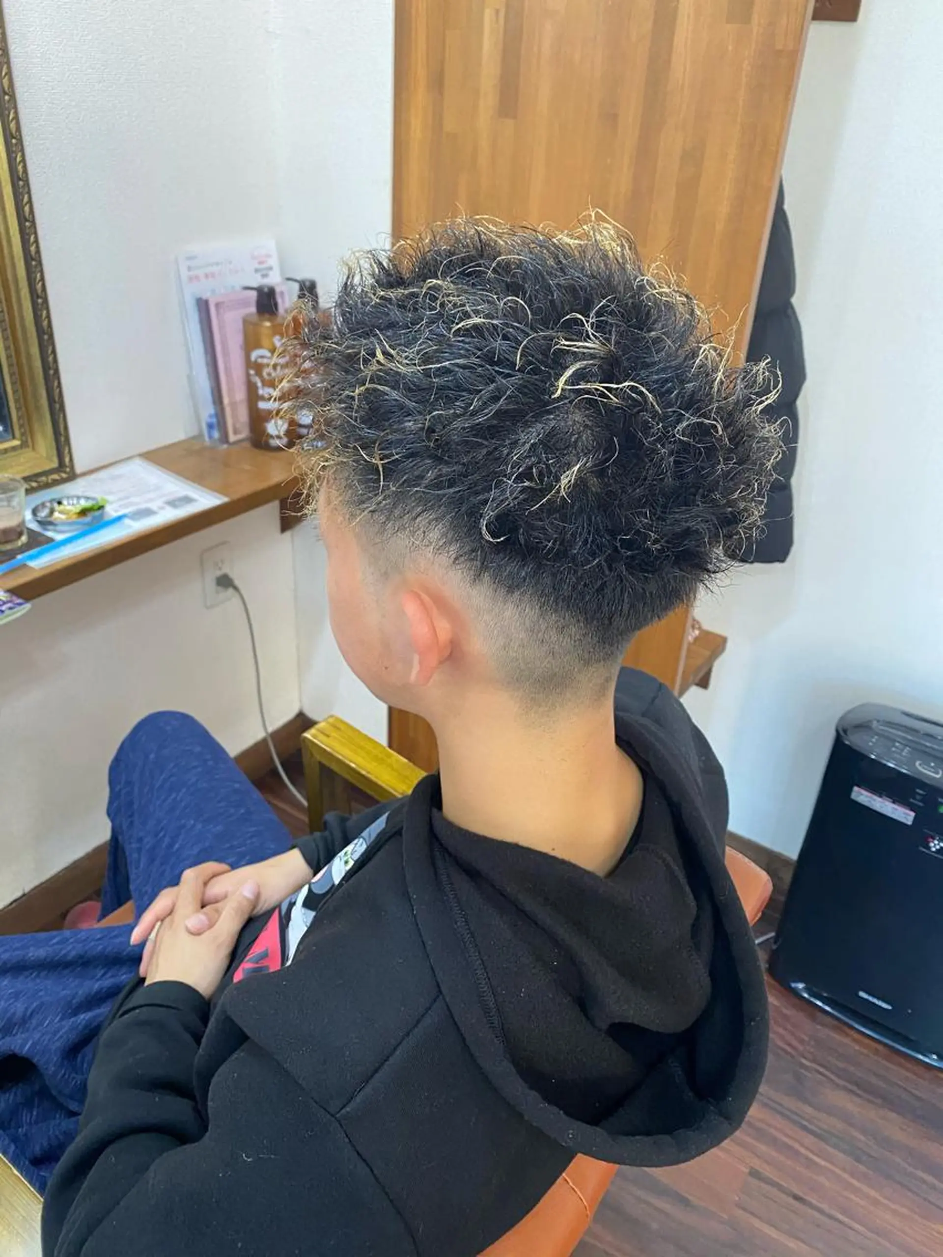 ショート メンズ カット ヘアカラー パーマ miel hair 新宿店 【ミエル ヘアー】所属・新宿西口から徒歩5分 石橋卓典のヘアスタイル