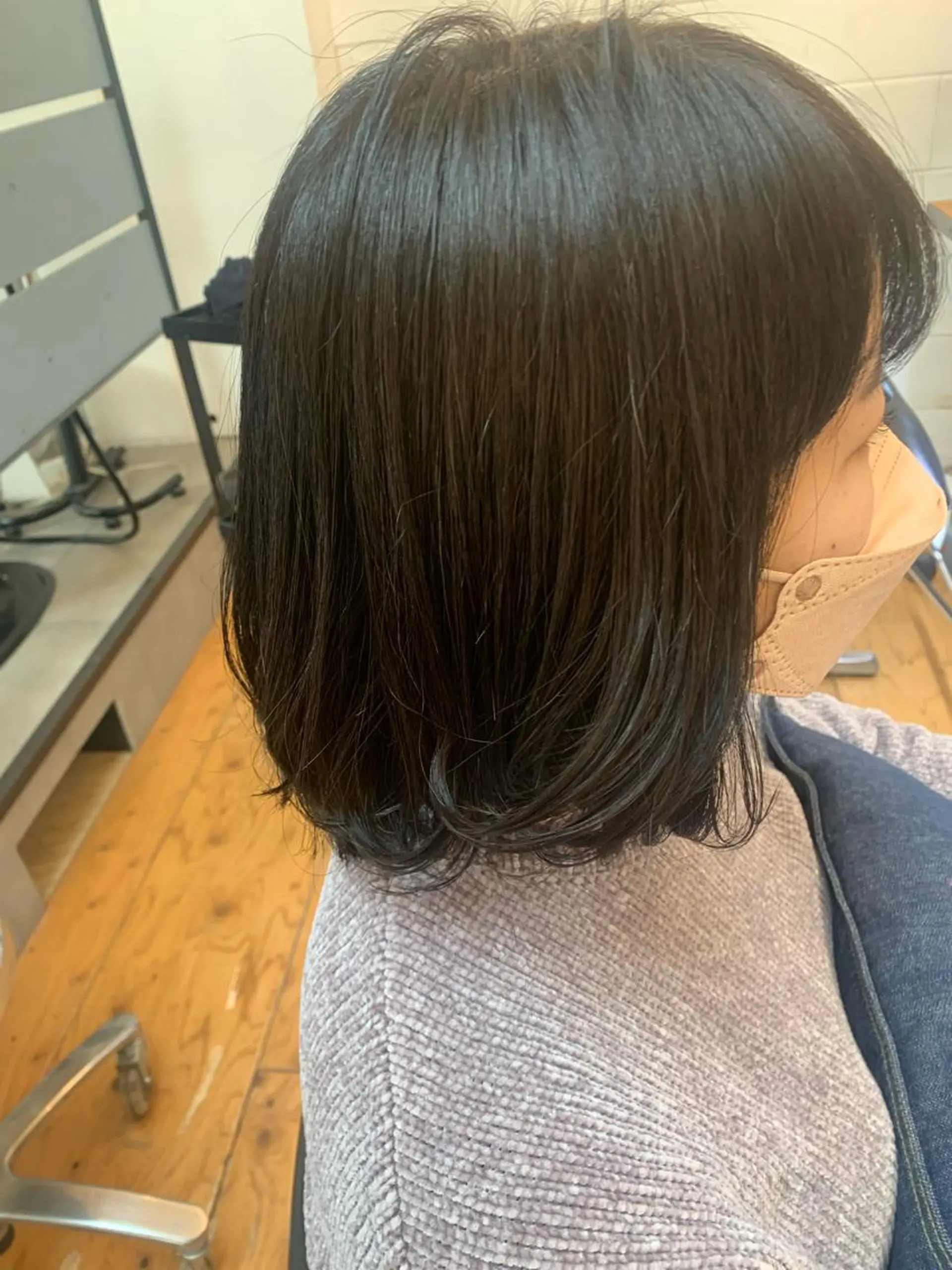 ミディアム カラー アッシュ カット ヘアカラー トリートメント Lagom(ラゴム) なかだのヘアスタイル