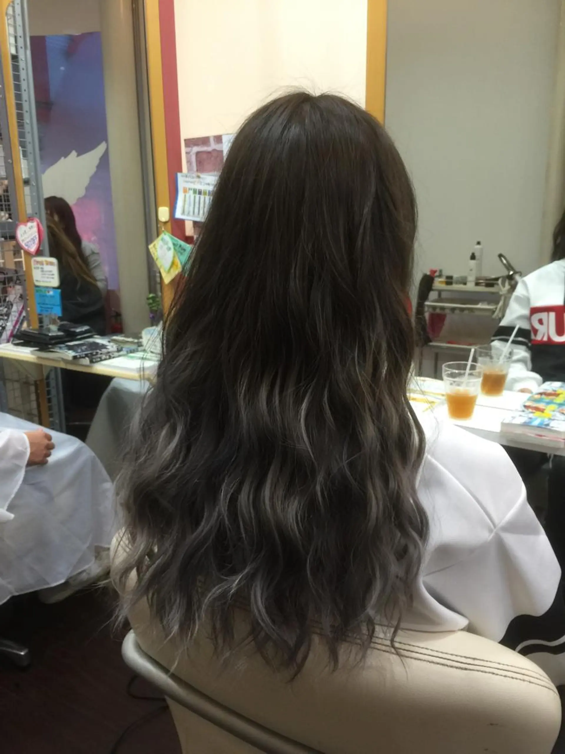 ロング カラー アッシュ アッシュグレー グラデーションカラー ヘアカラー たけい ゆうきのヘアスタイル